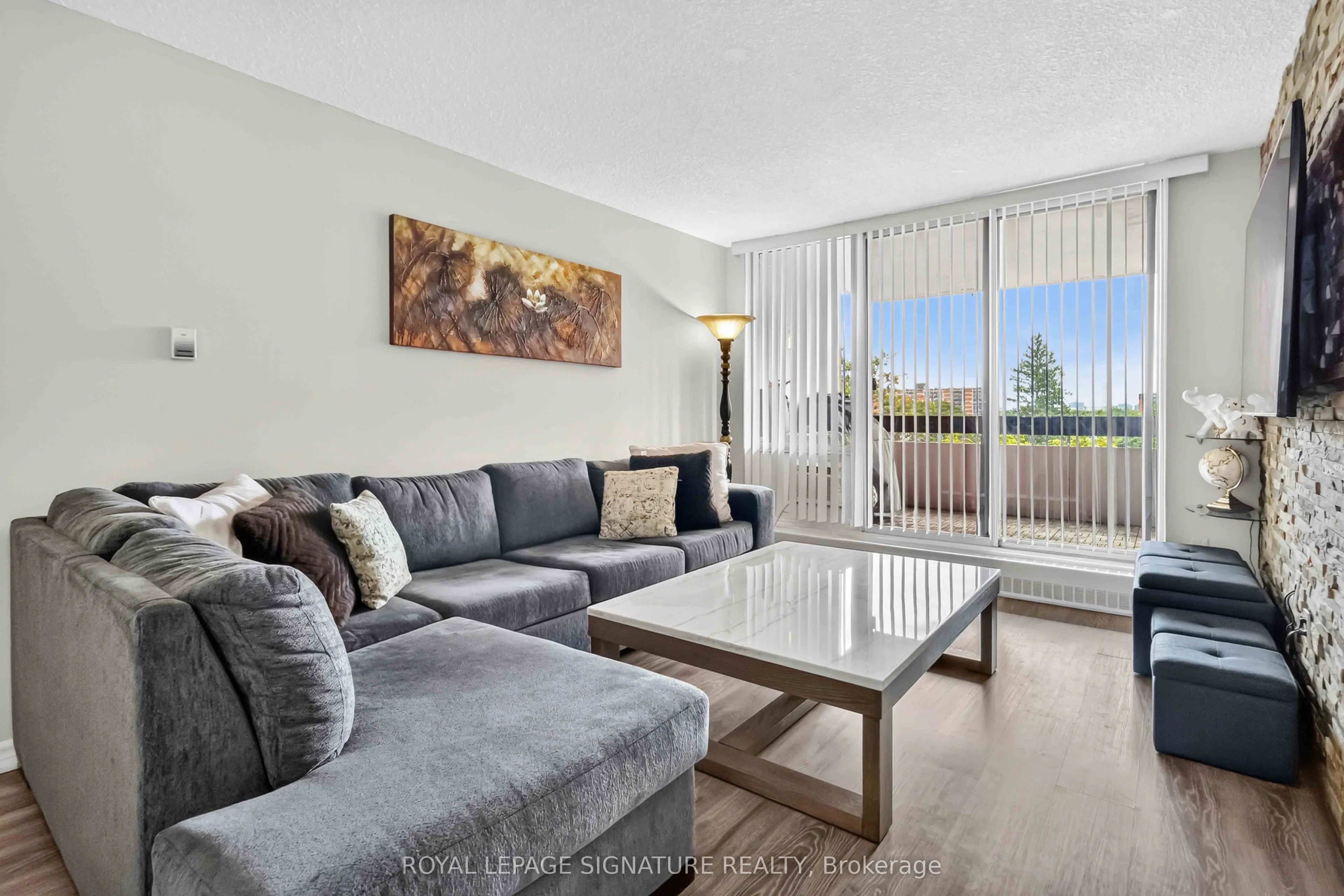 1615 Bloor Street #512