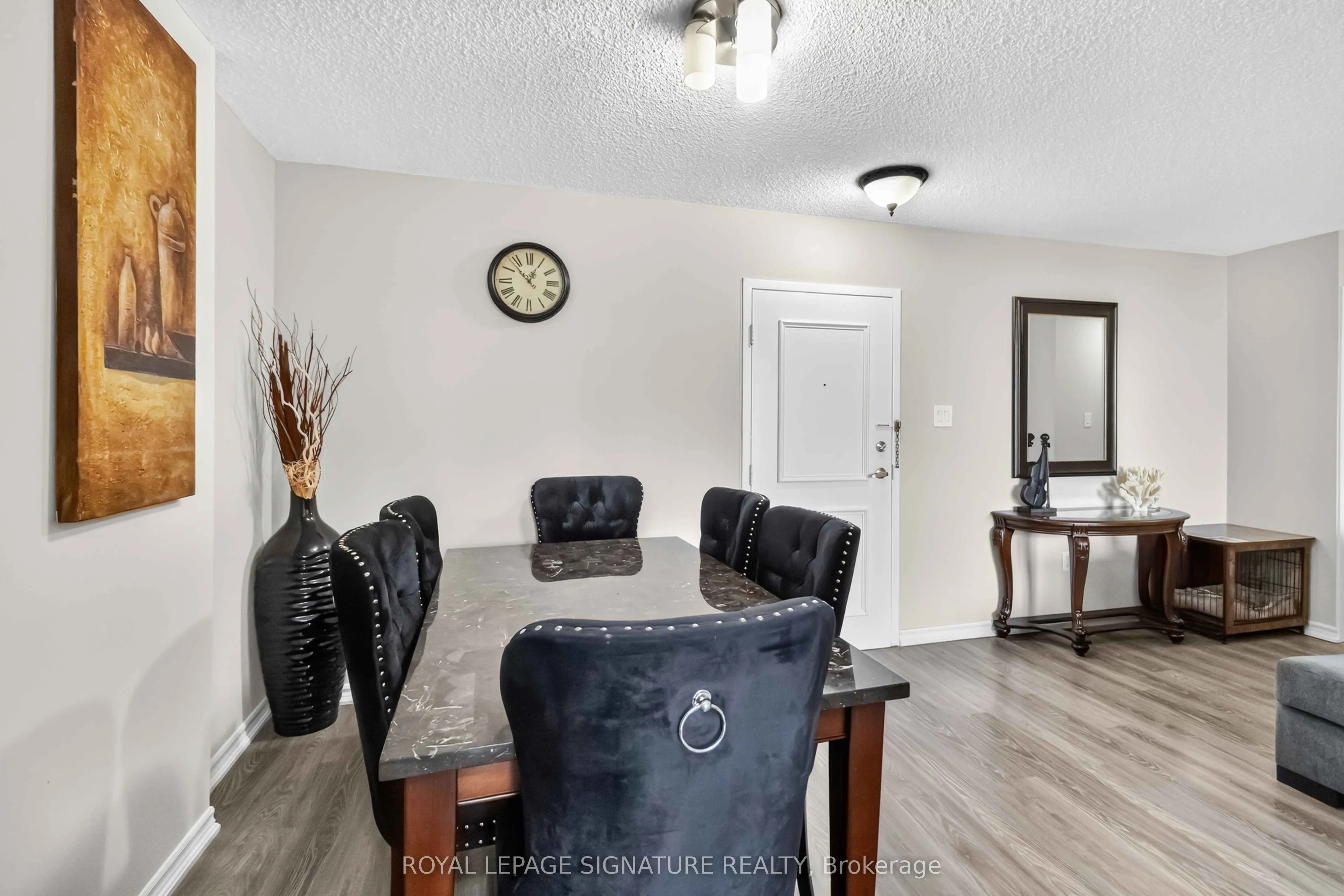 1615 Bloor Street #512
