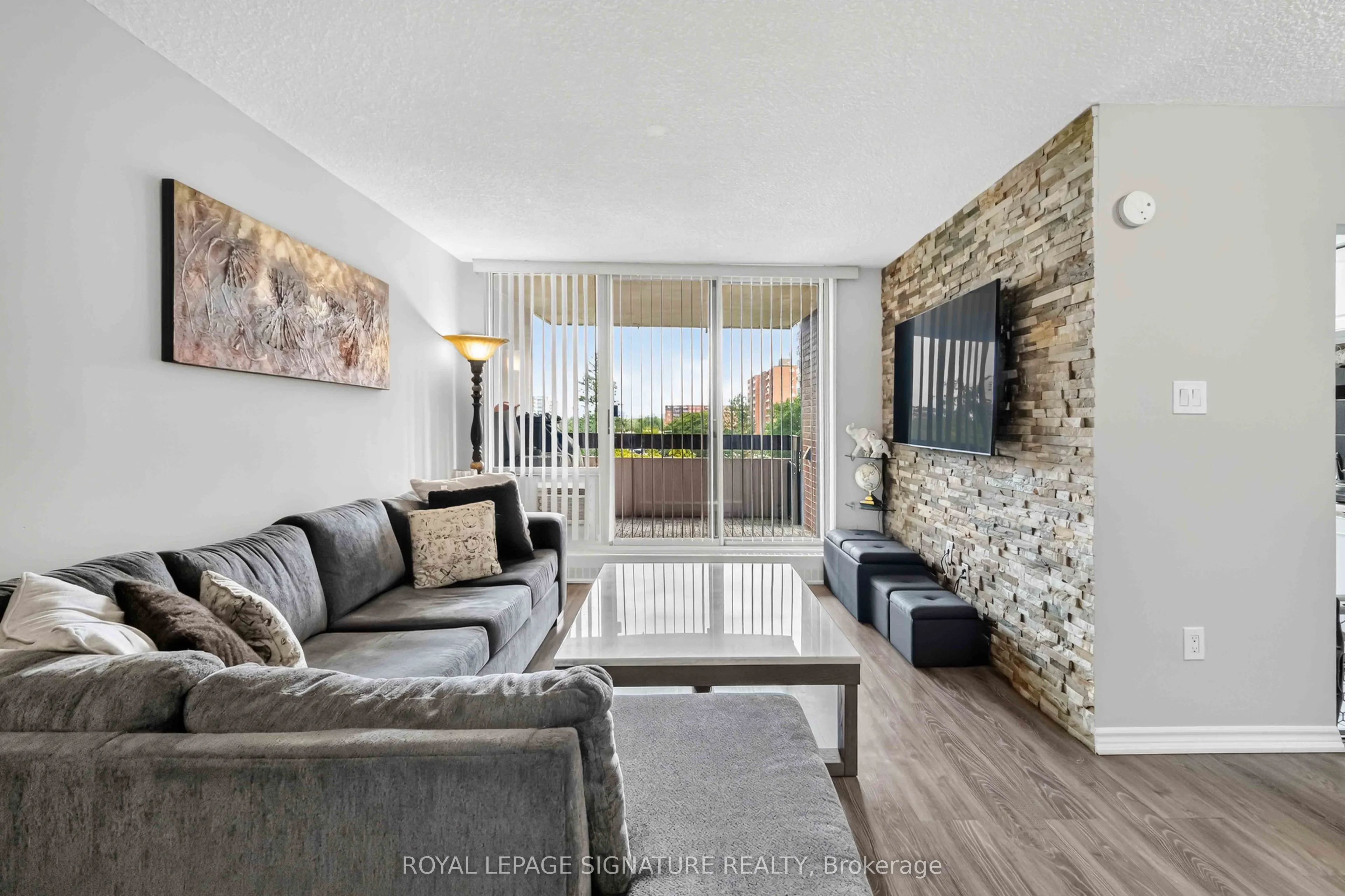 1615 Bloor Street #512