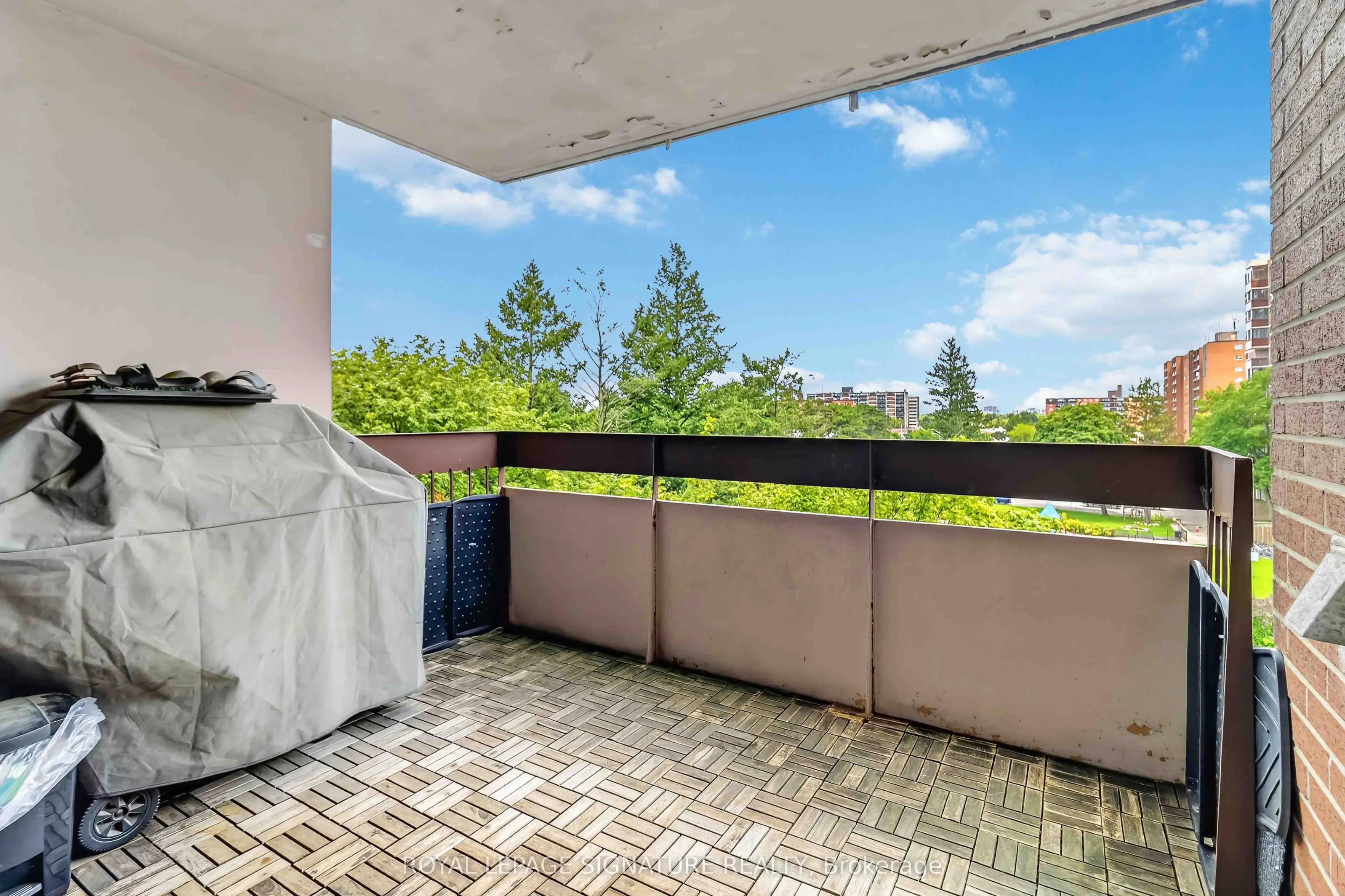 1615 Bloor Street #512