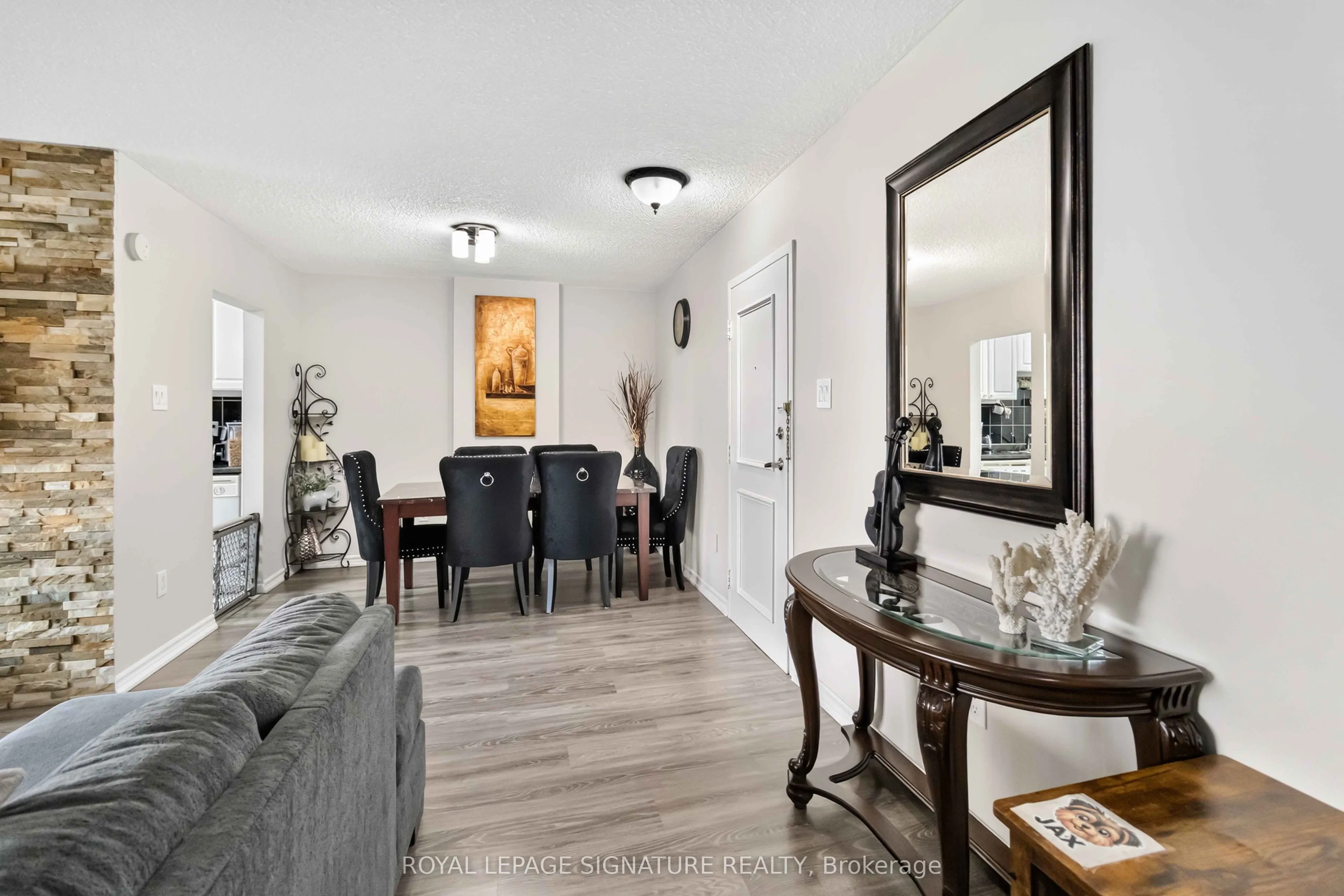 1615 Bloor Street #512