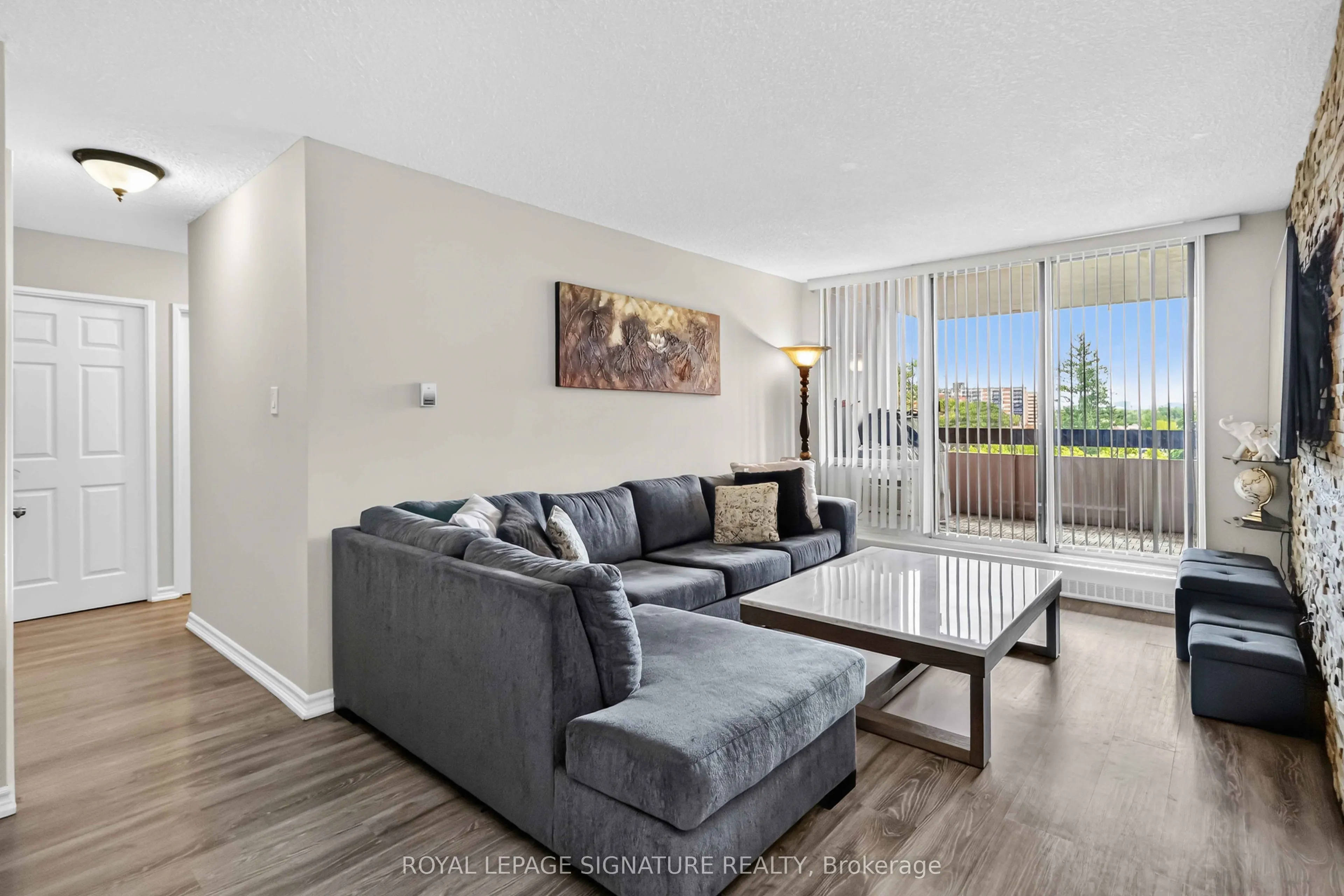 1615 Bloor Street #512