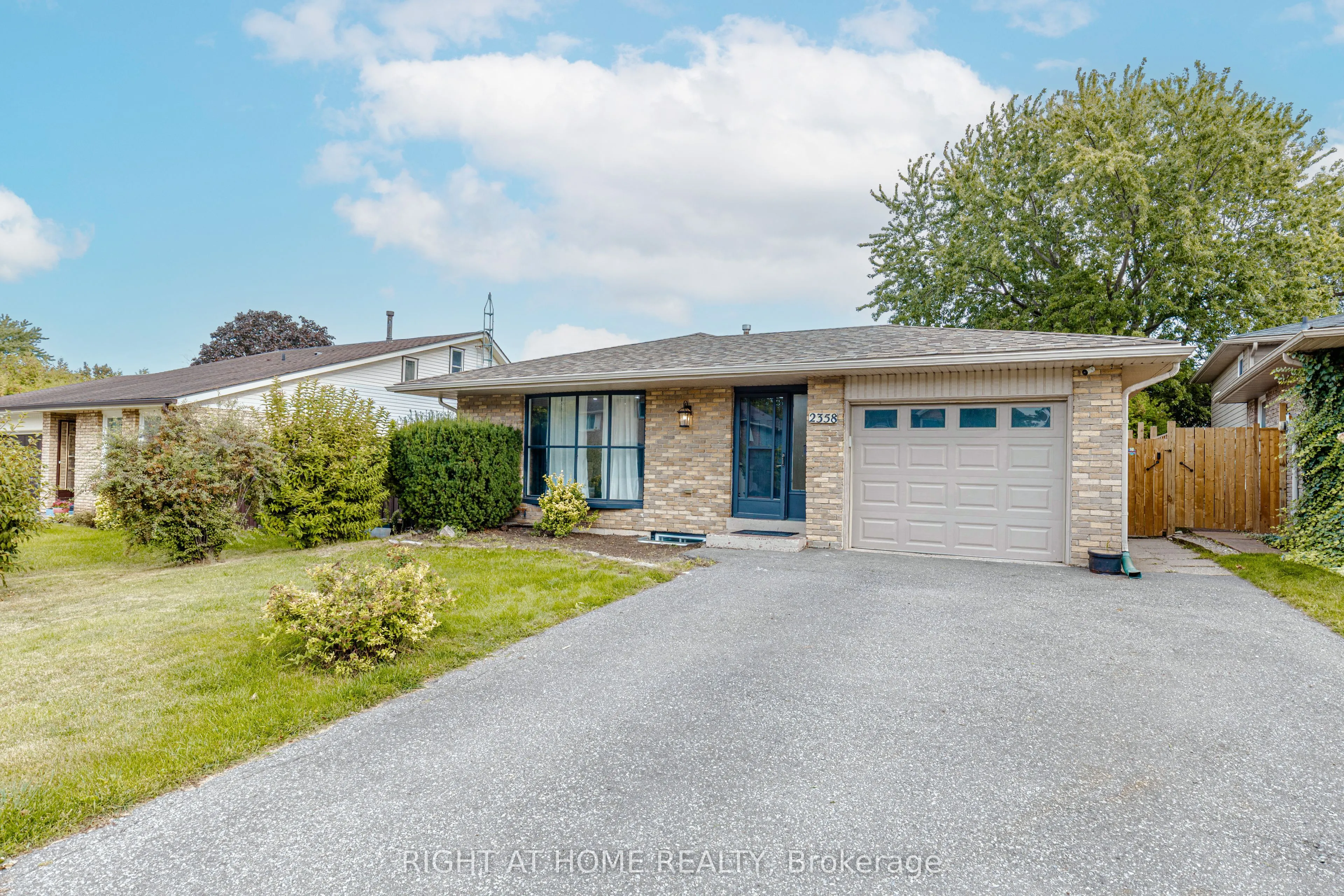 2358 Arnold Crescent