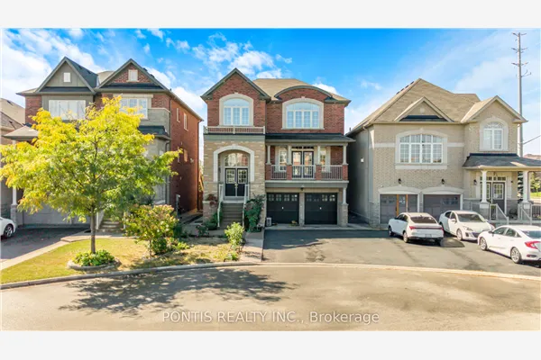 14 Arrowstone Court