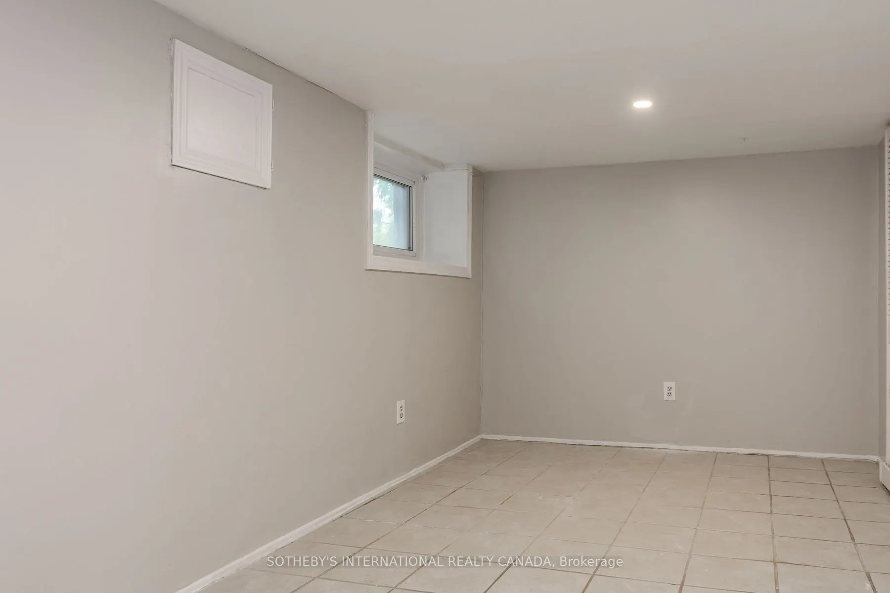 15 Indian Road Crescent #Bsmt