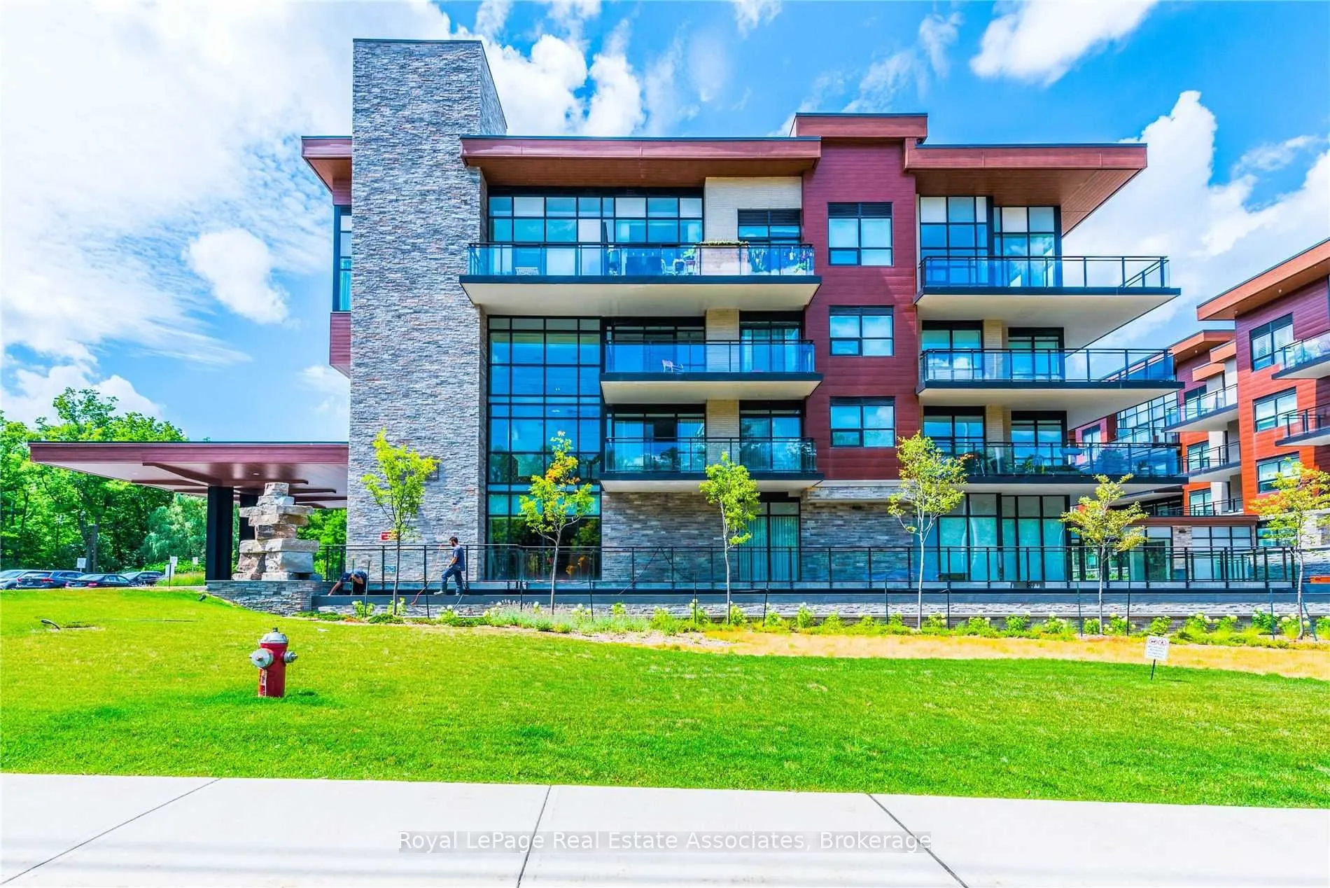 1575 Lakeshore Road W #141