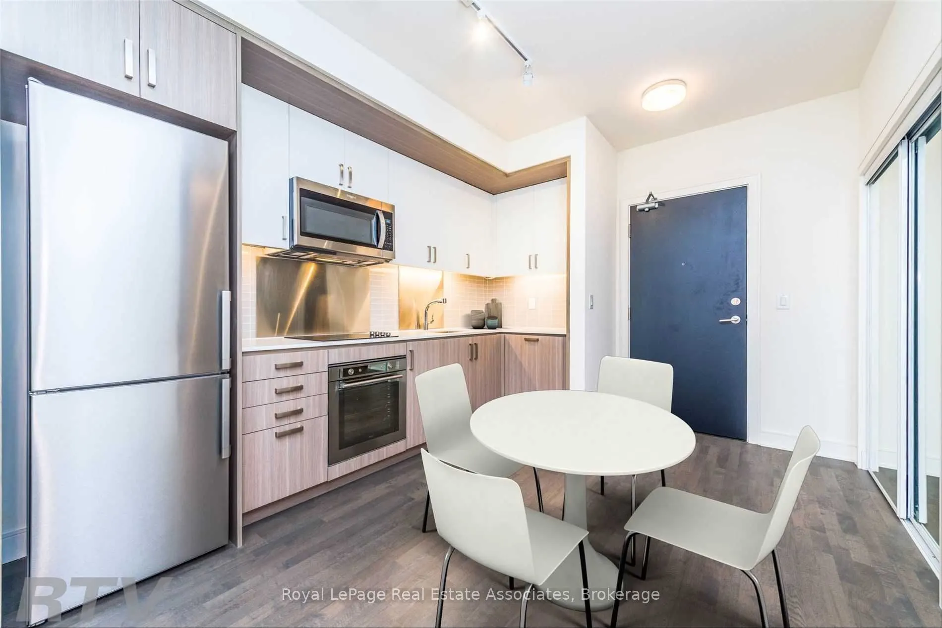 1575 Lakeshore Road W #141