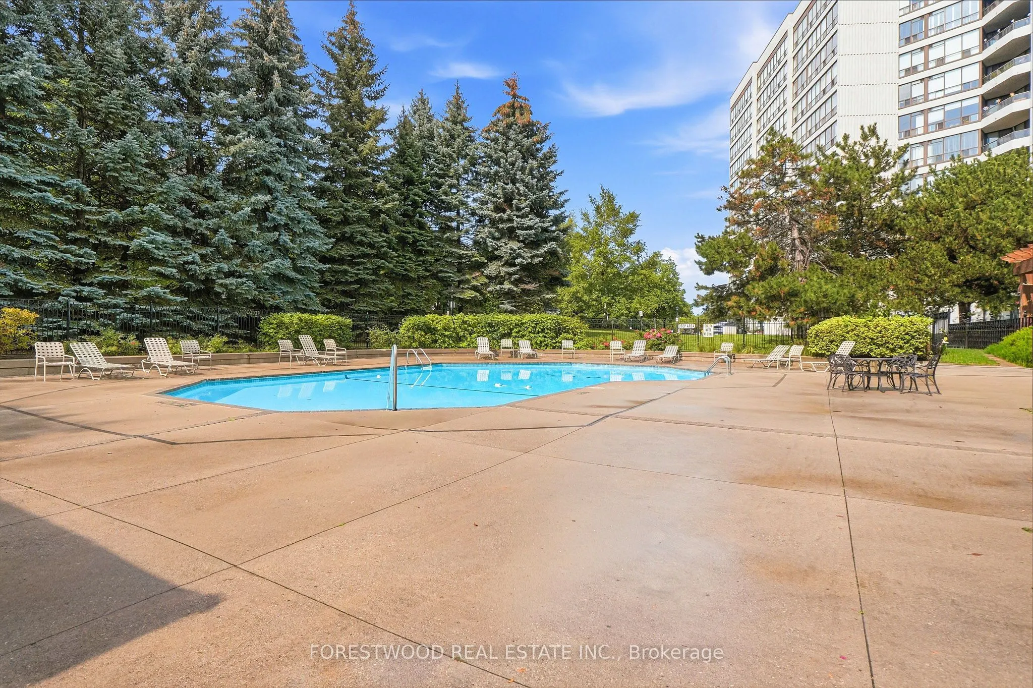 10 Laurelcrest Street #311