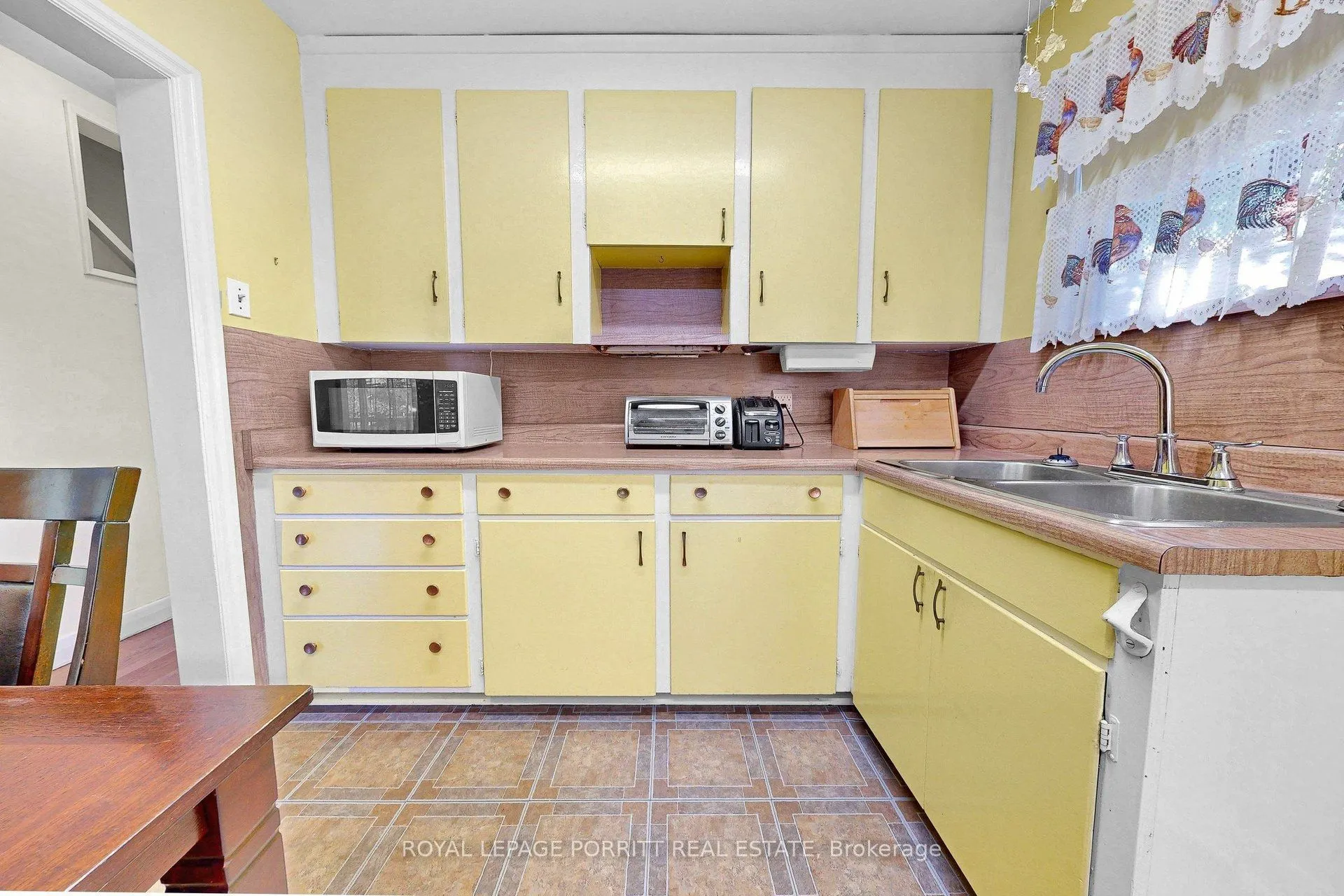 9 Putney Road