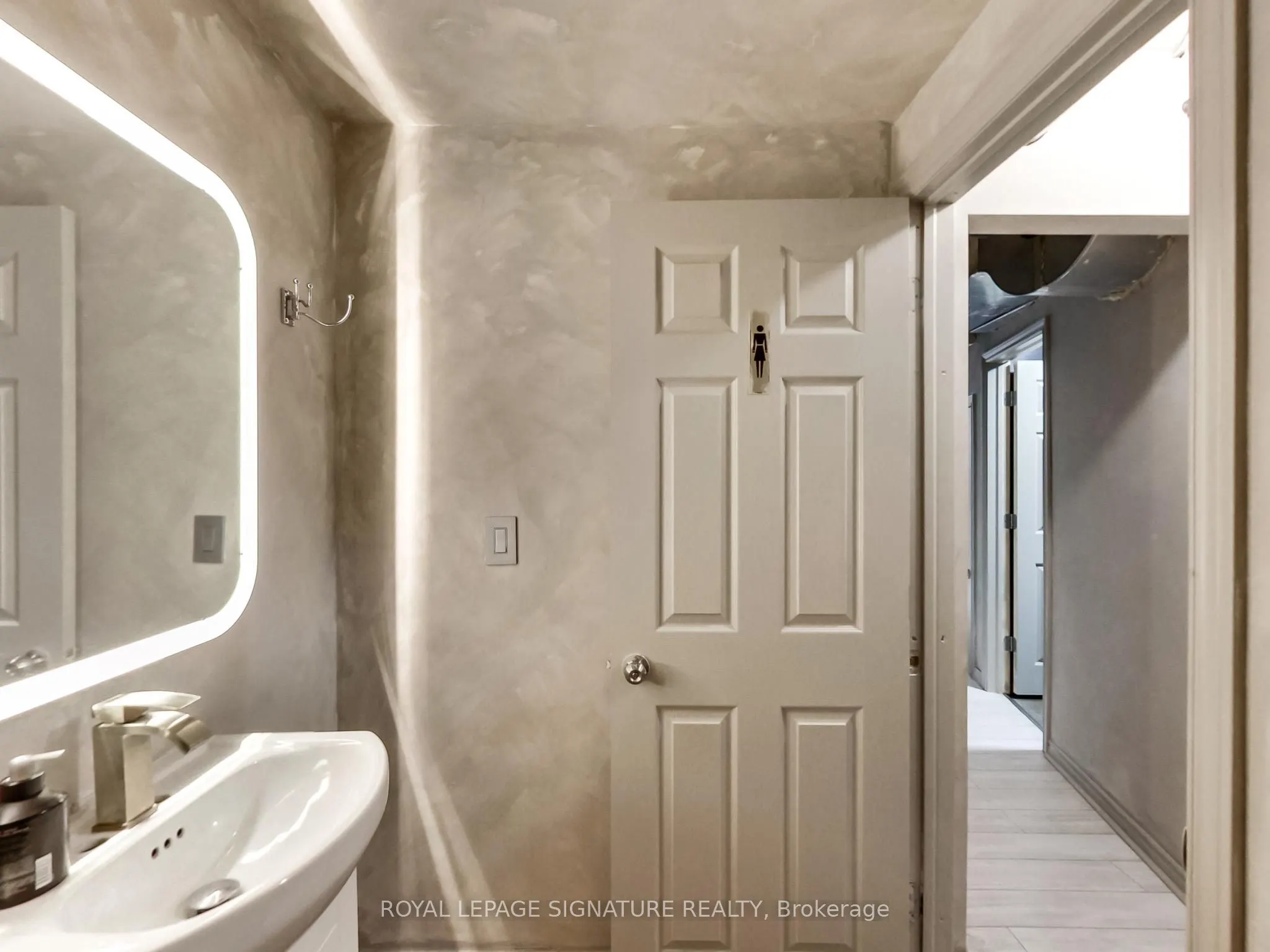 475D Rogers Road