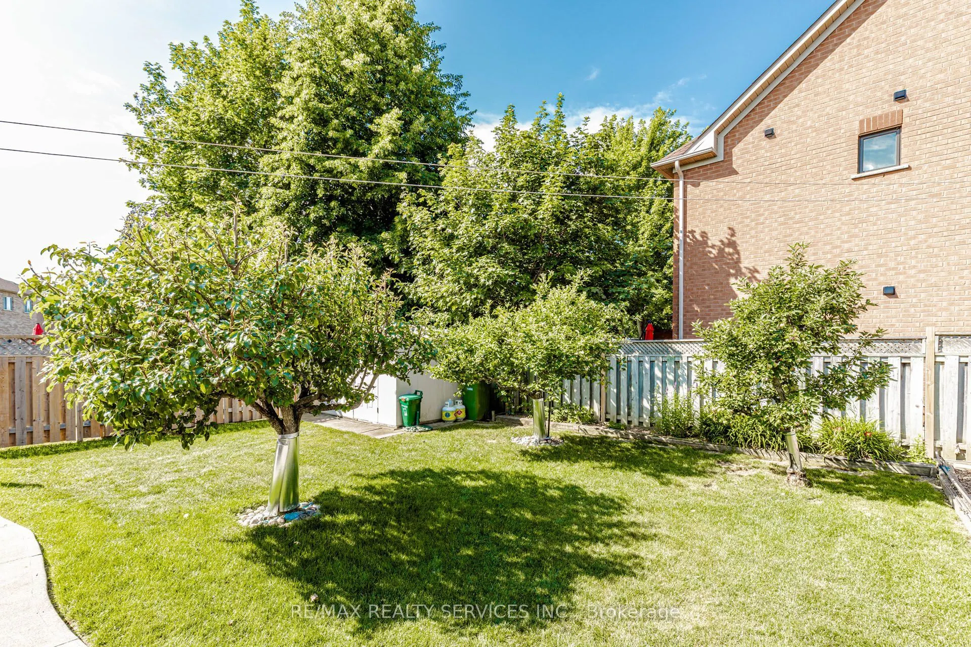 128 Valleywood Boulevard