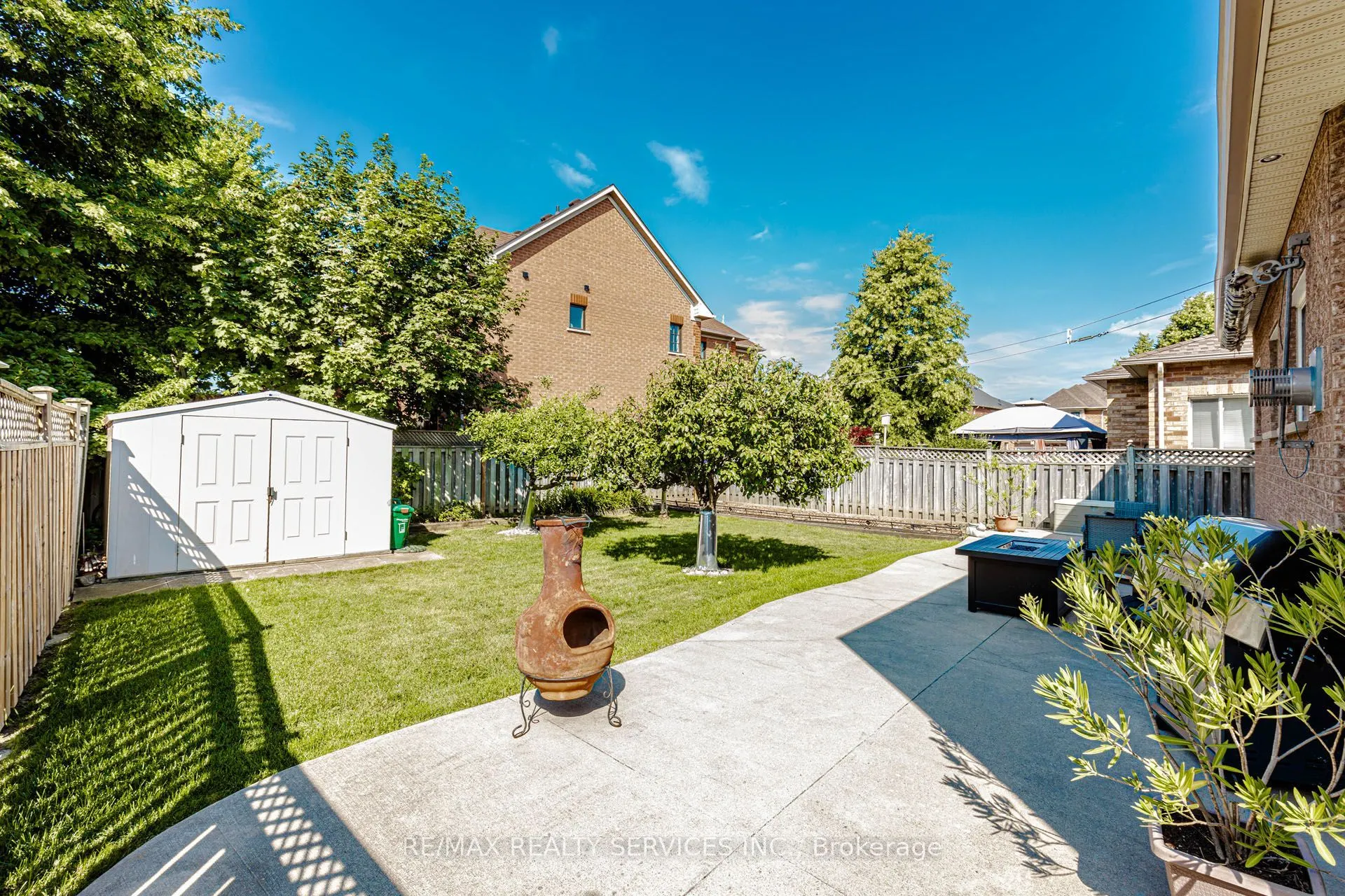 128 Valleywood Boulevard