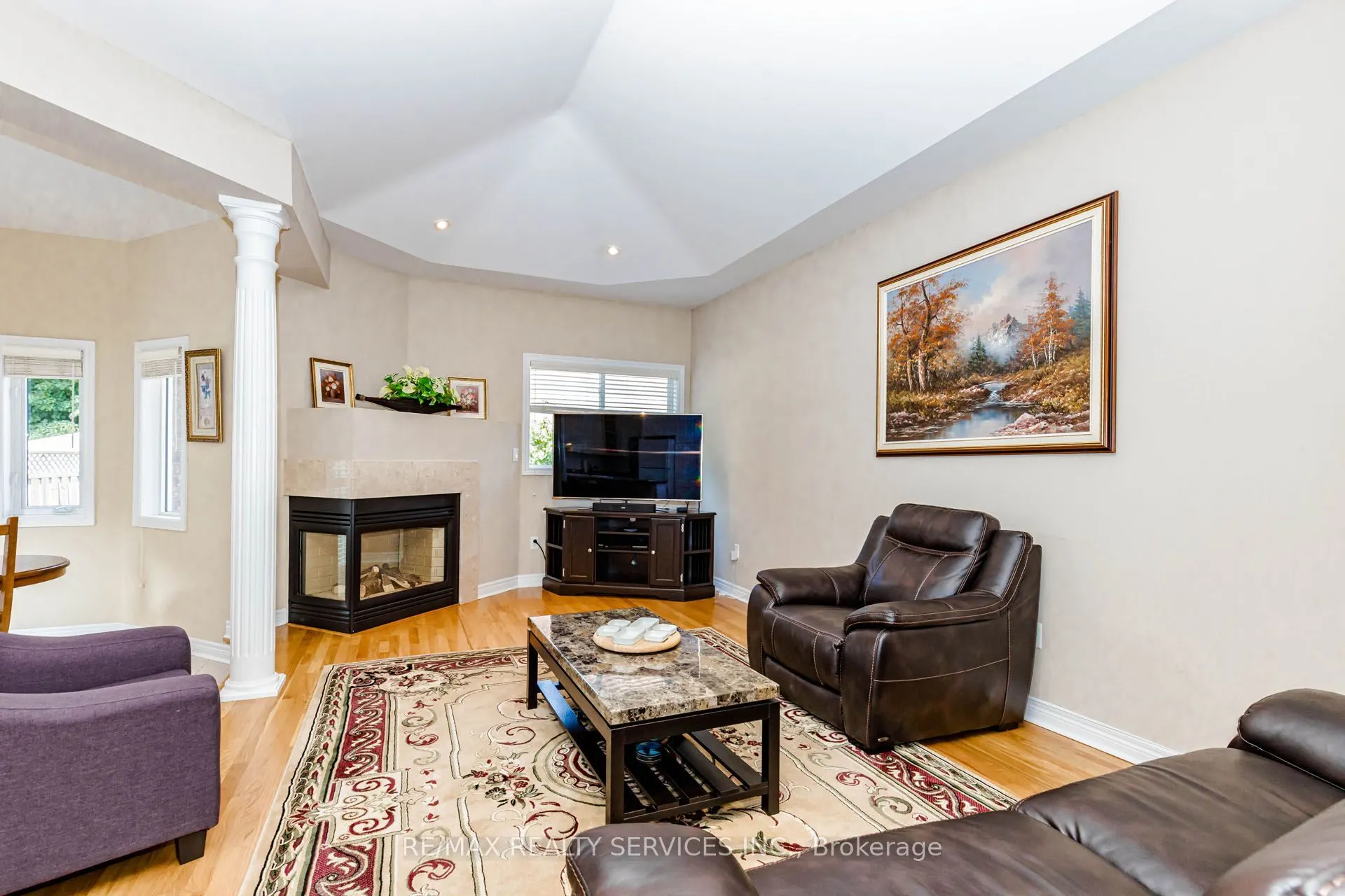 128 Valleywood Boulevard
