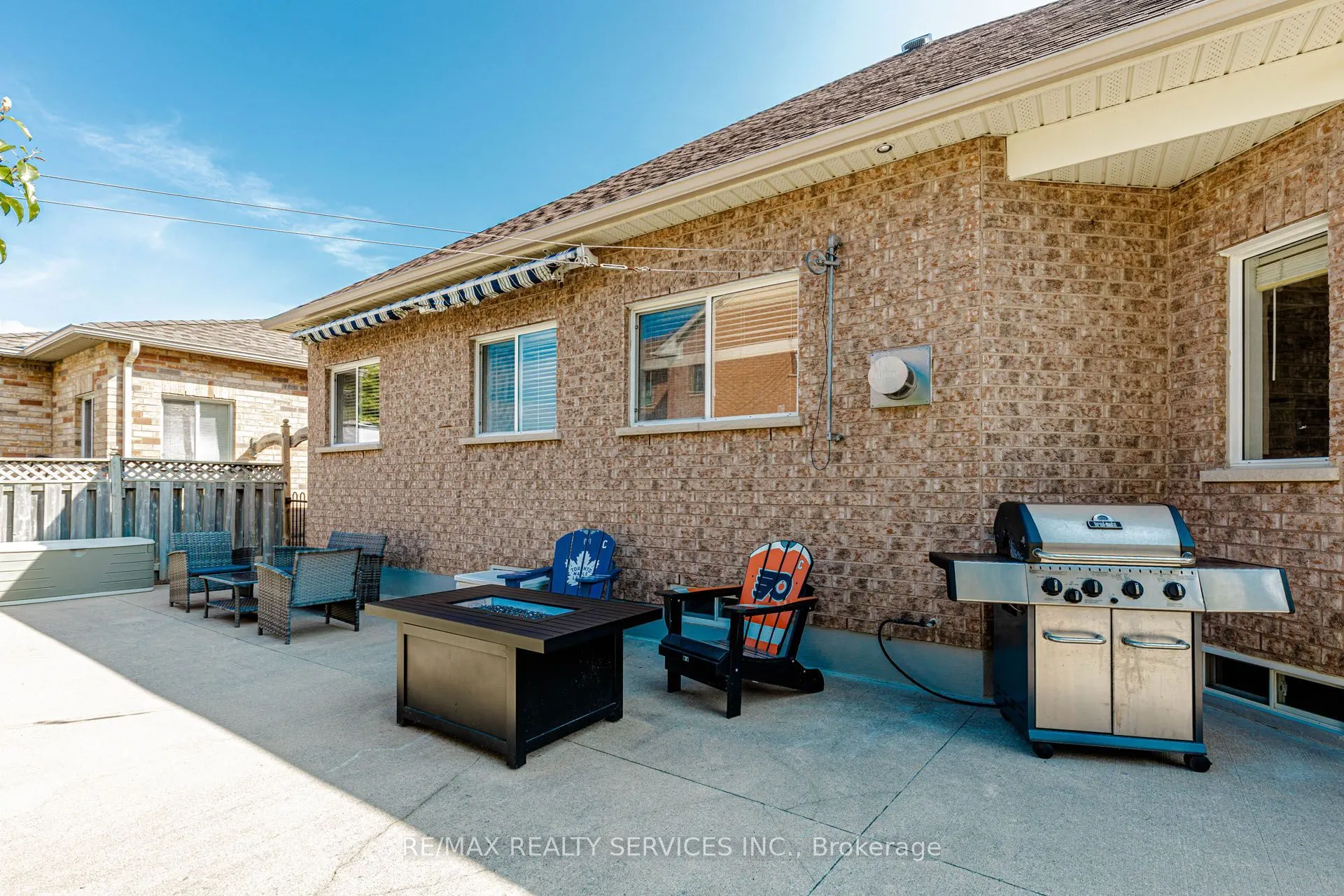 128 Valleywood Boulevard