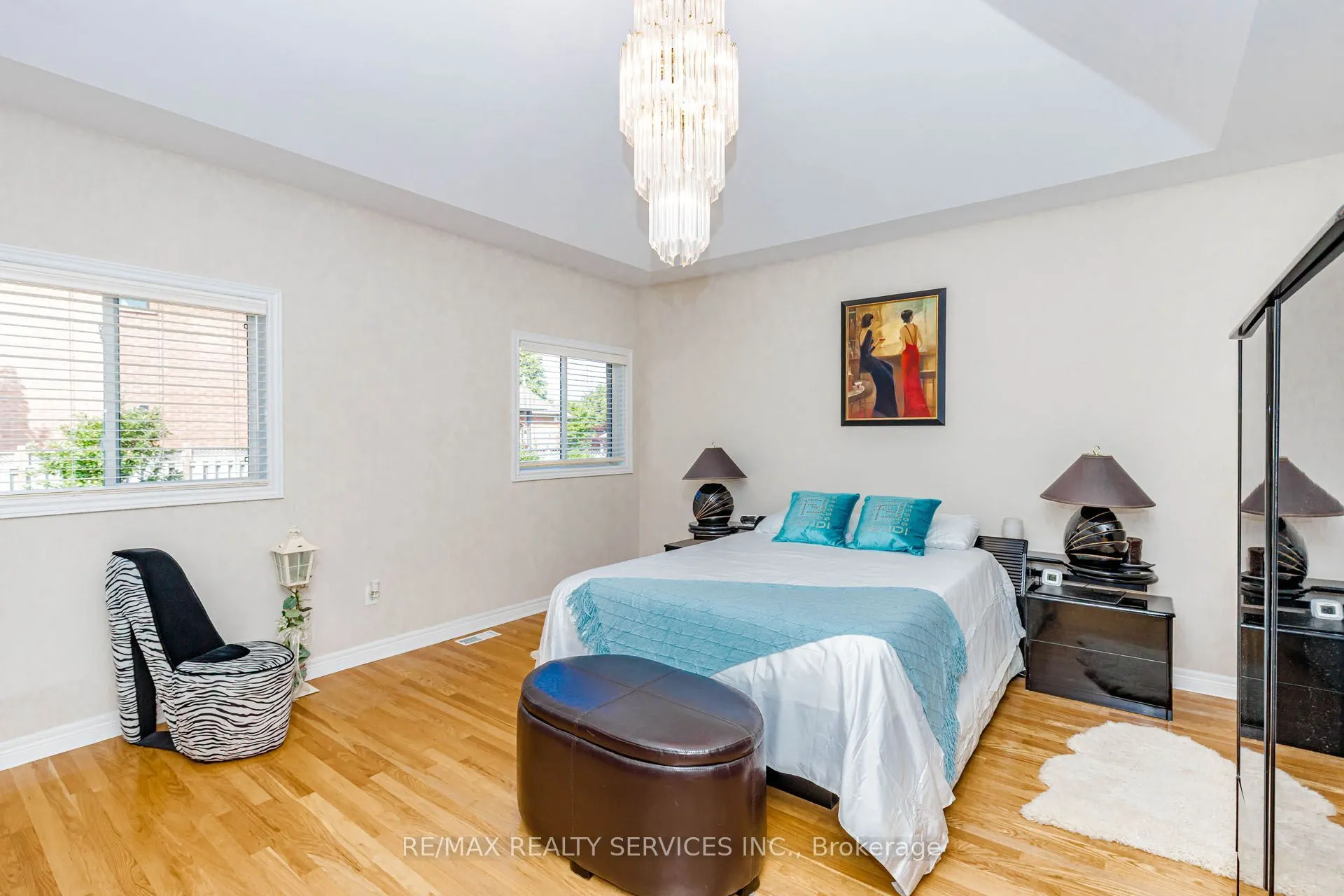 128 Valleywood Boulevard