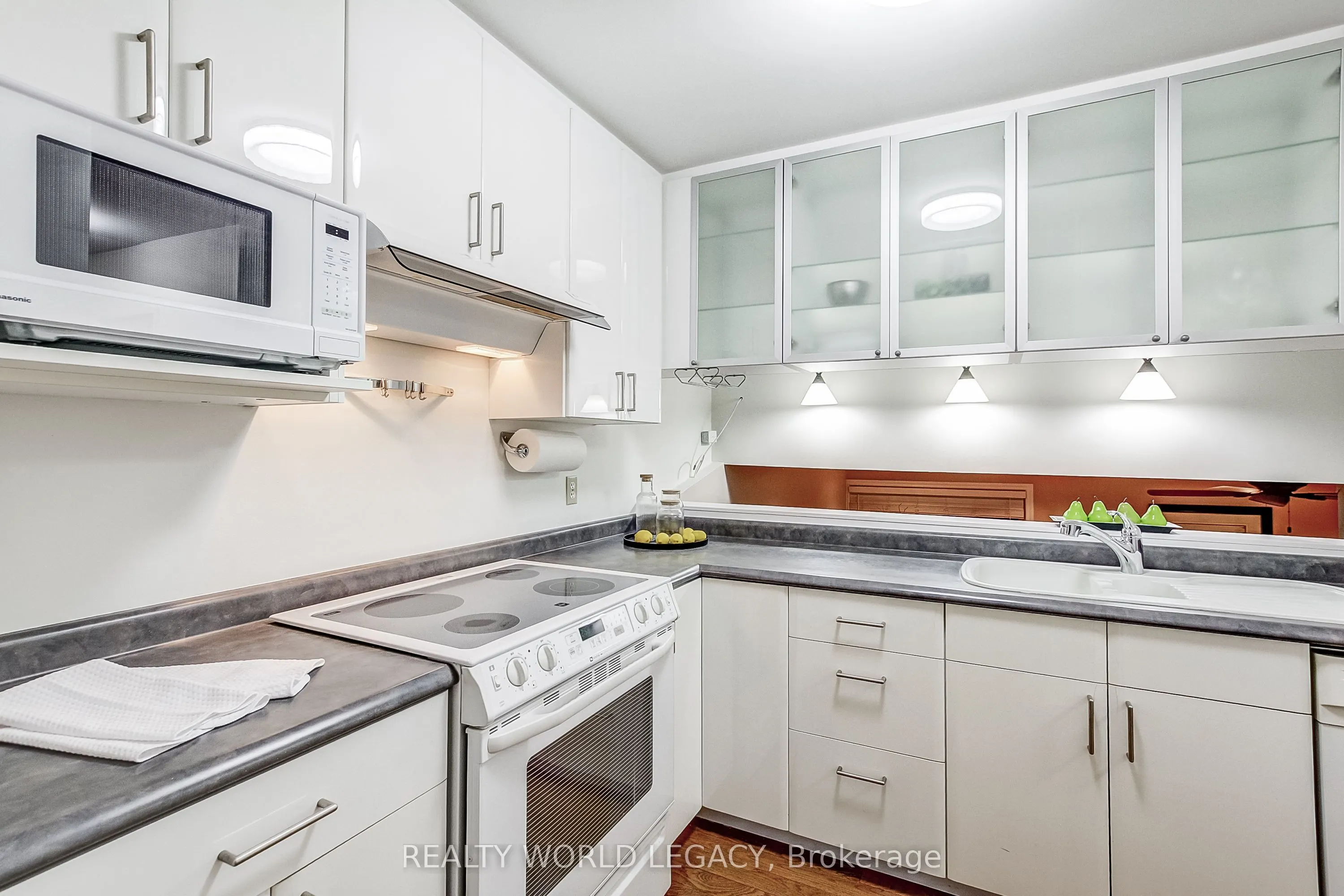 1580 Kerns Road #1