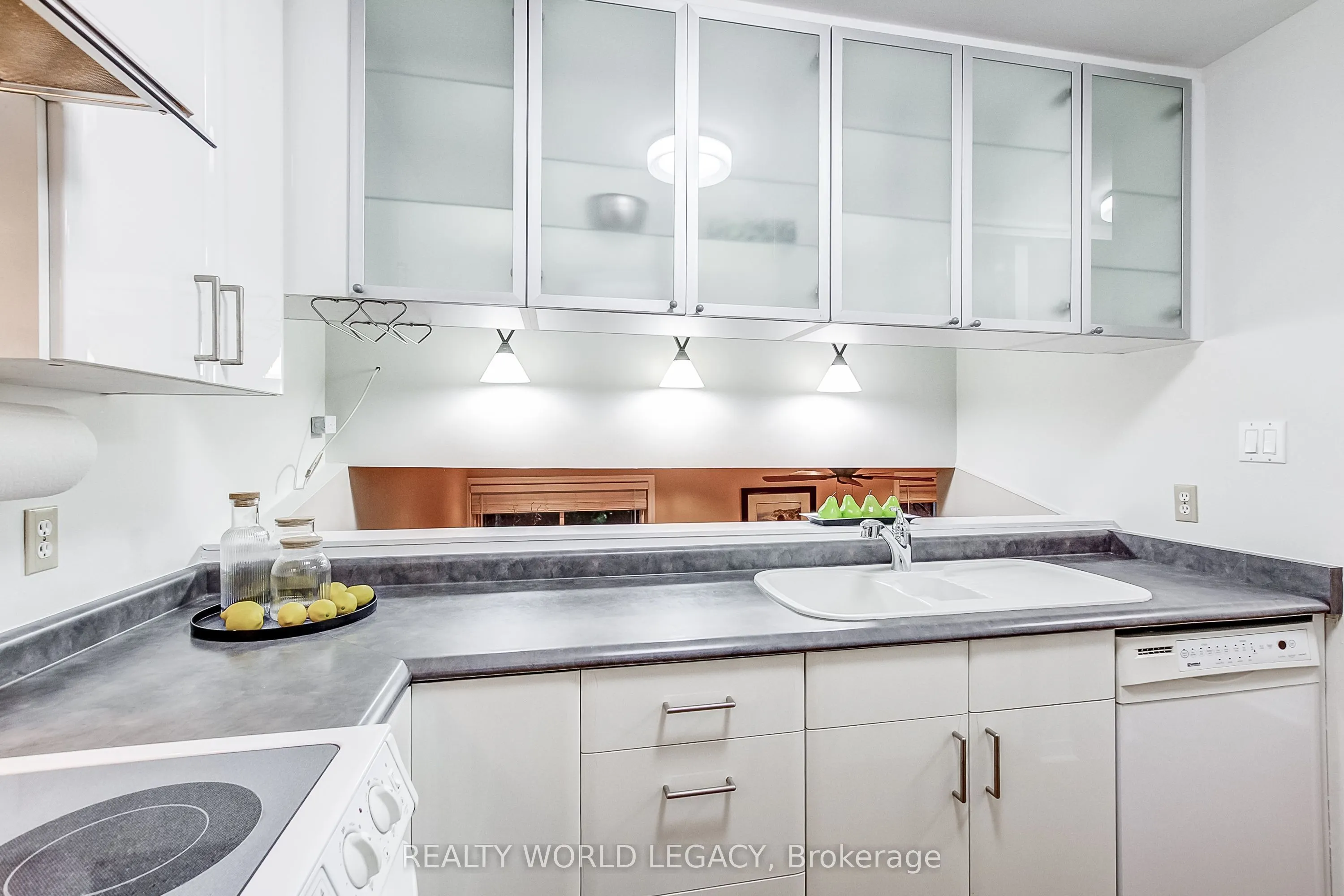 1580 Kerns Road #1