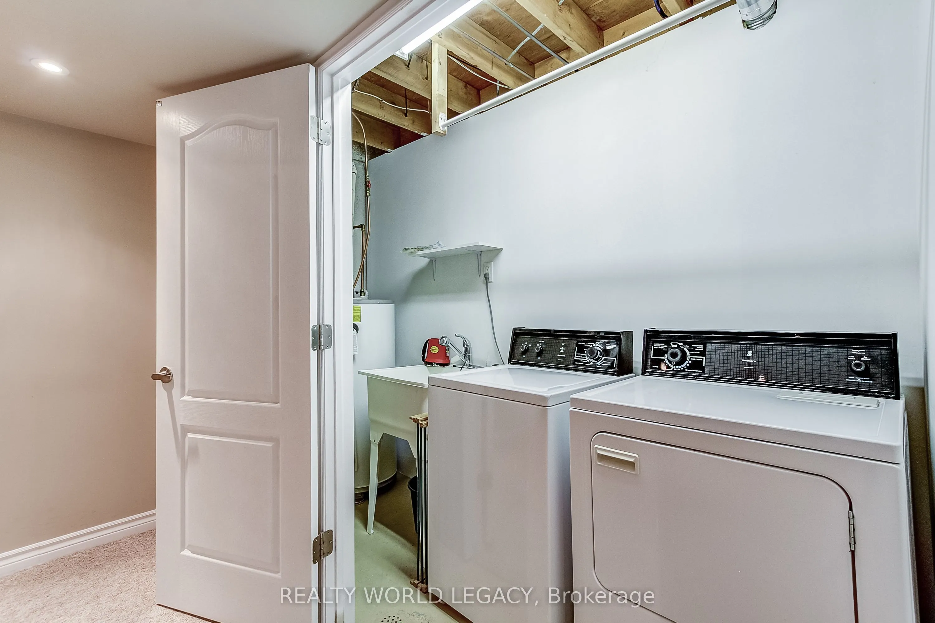1580 Kerns Road #1