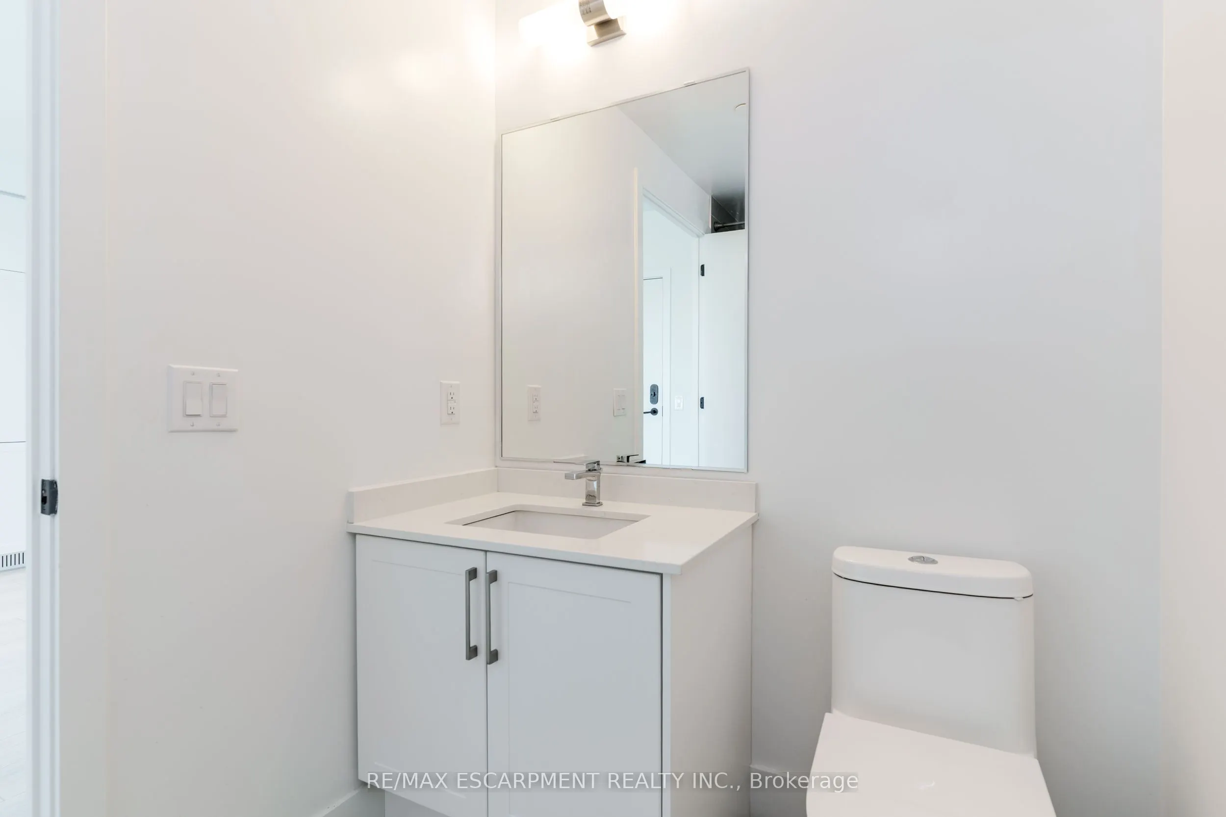 2450 Old Bronte Road #614