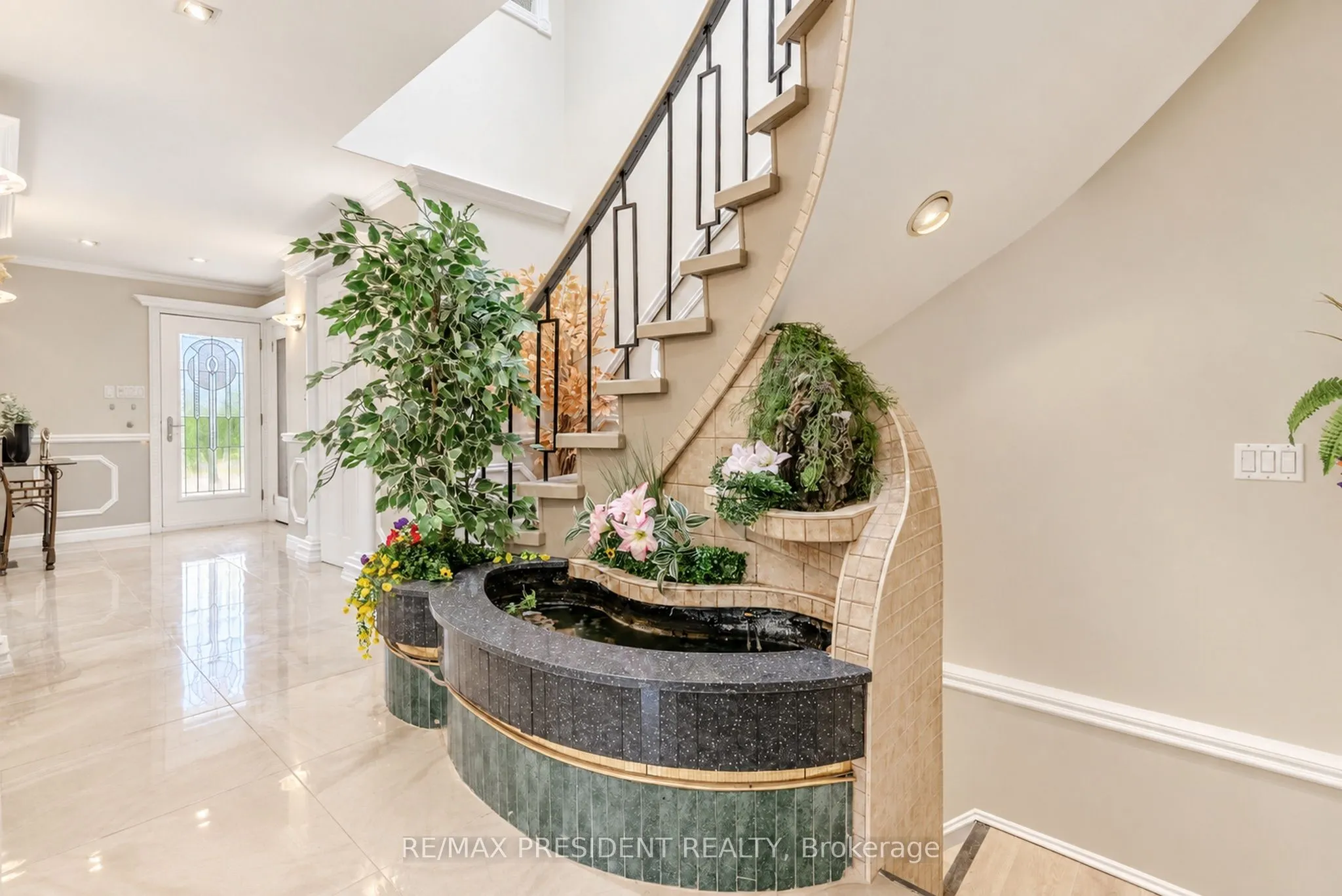 9 Aster Court