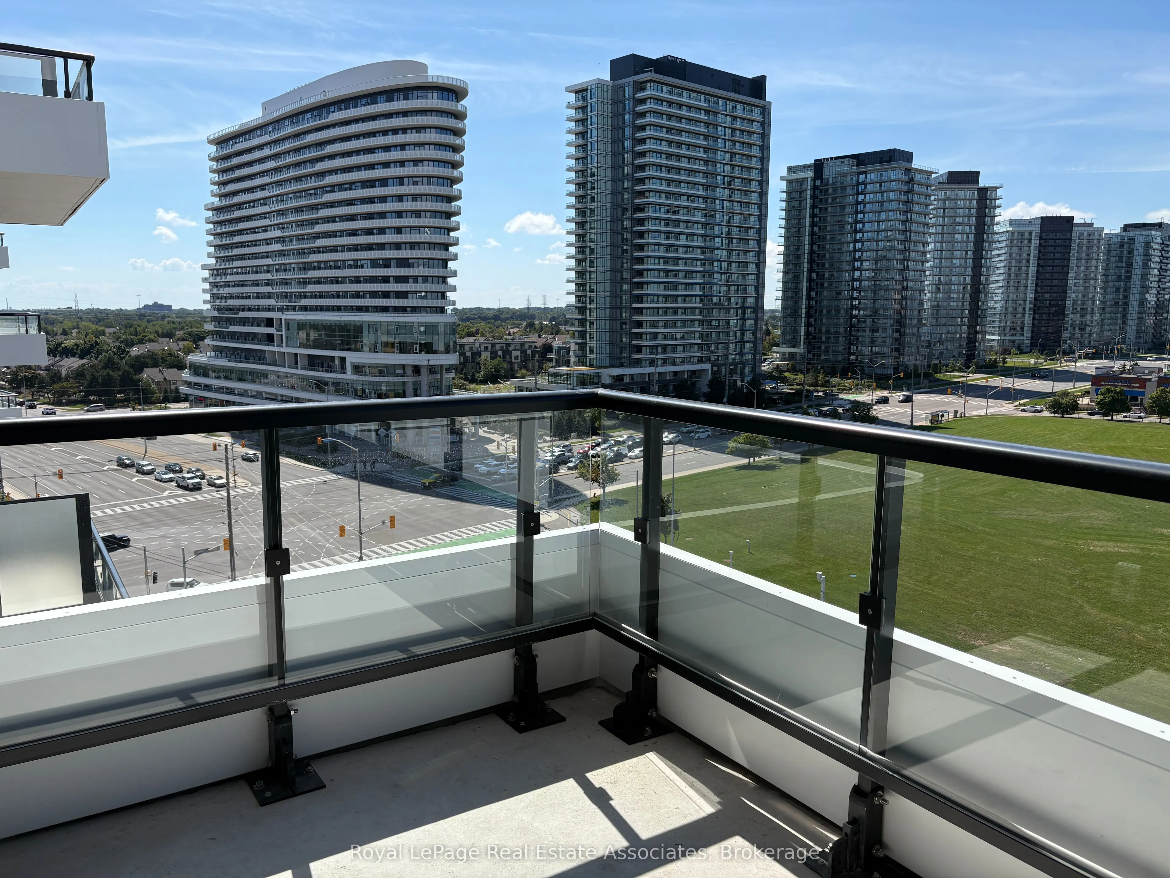 2485 Eglinton Avenue W #1002