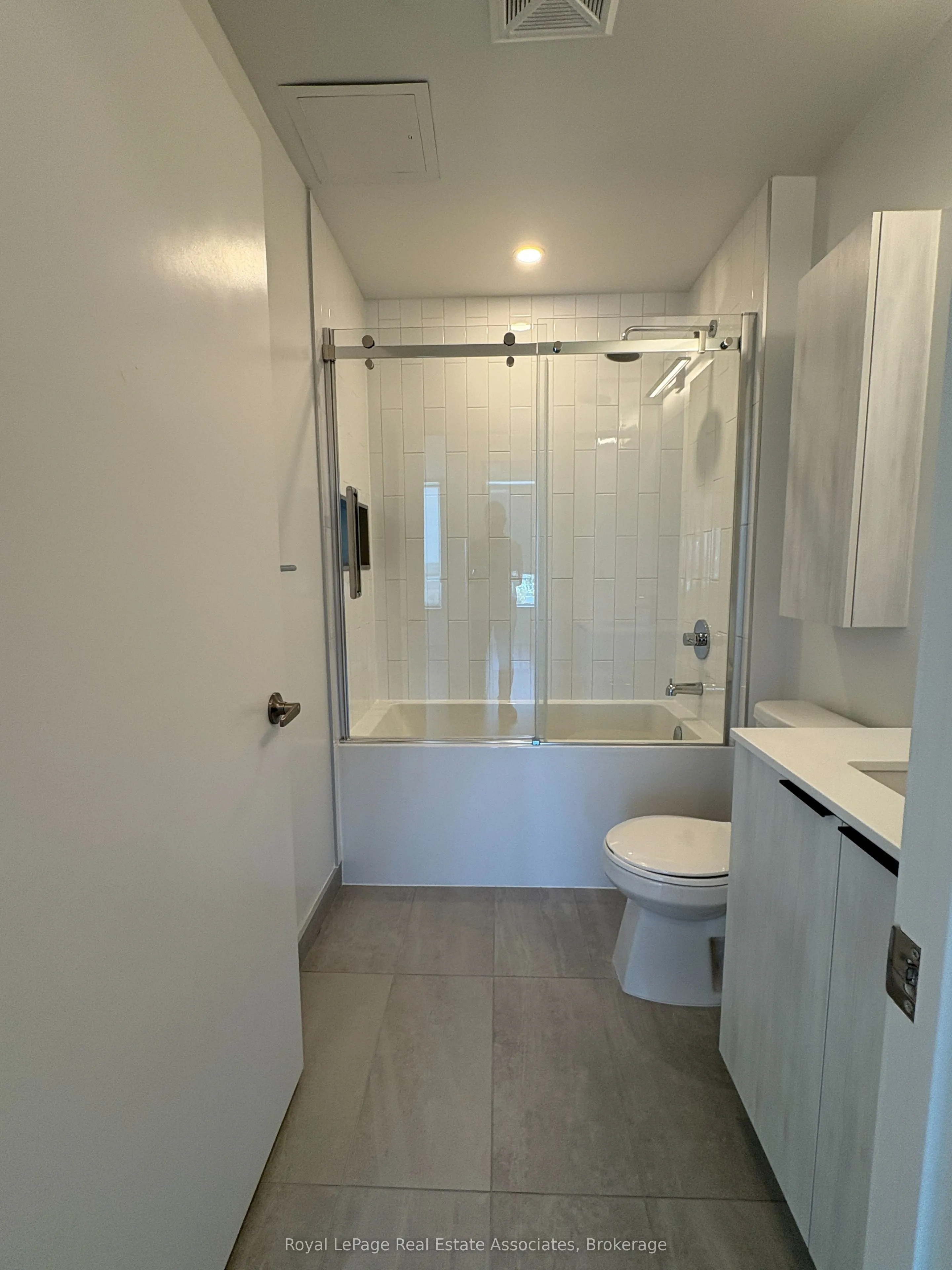 2485 Eglinton Avenue W #1002