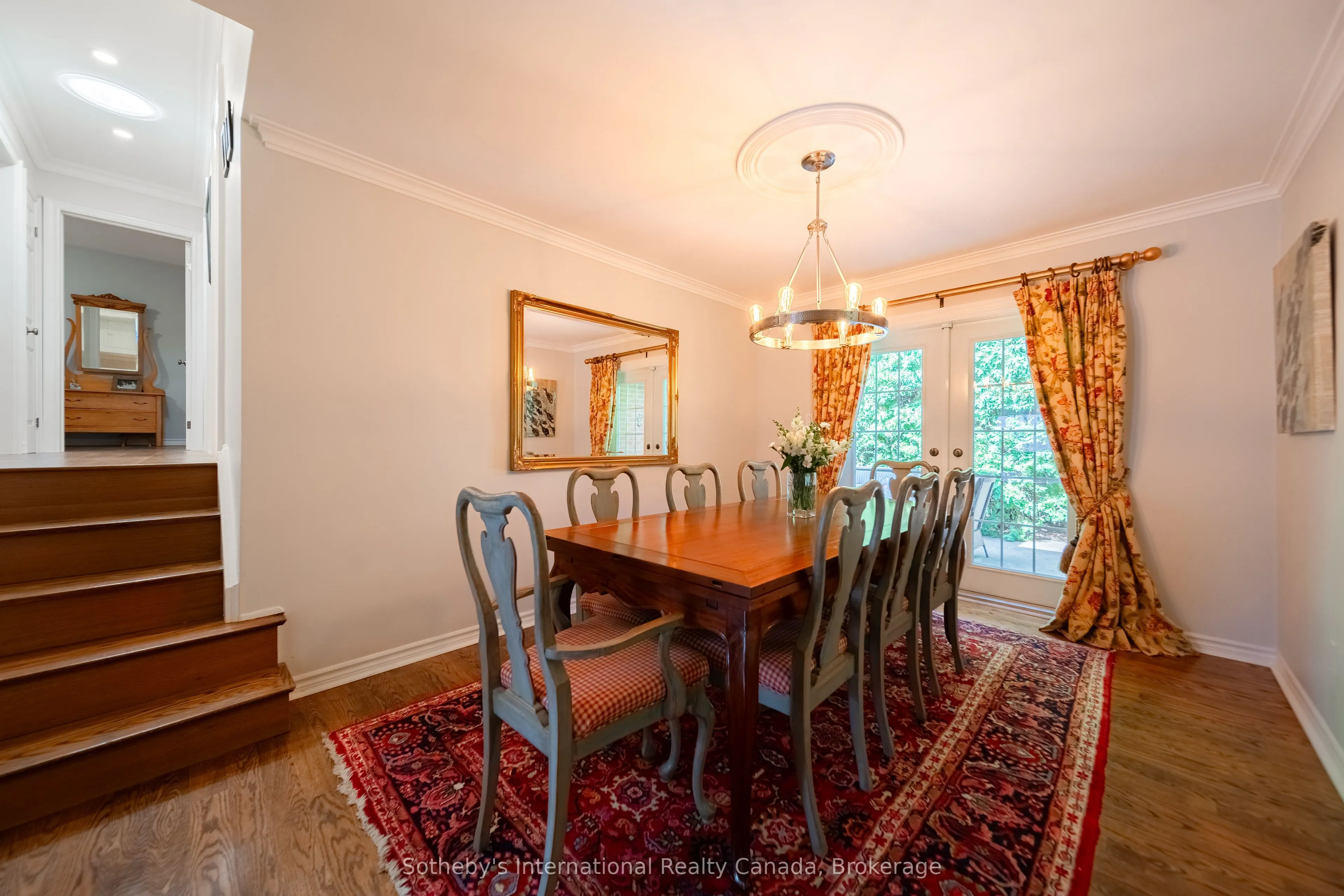 885 Fletcher Valley Crescent