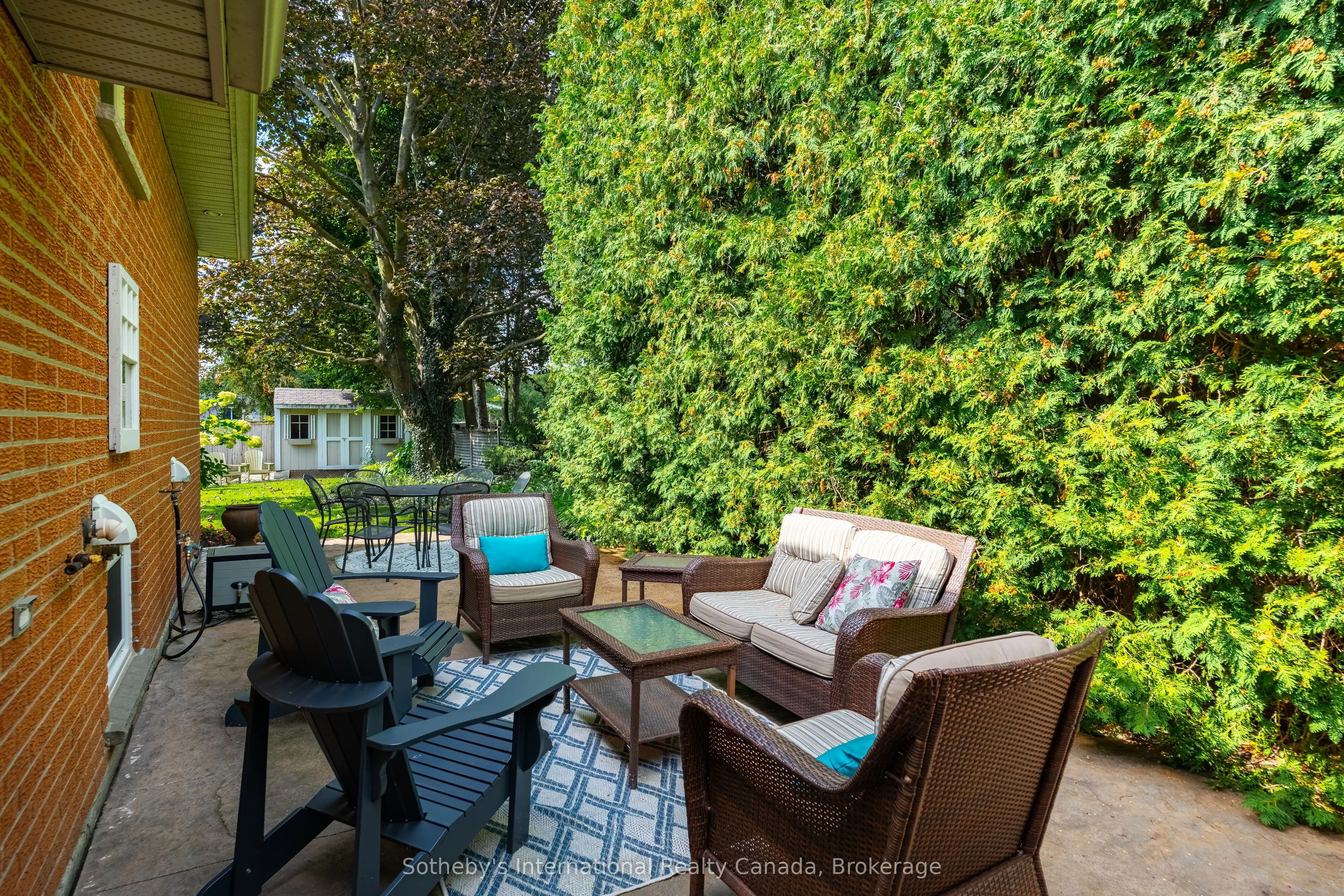 885 Fletcher Valley Crescent
