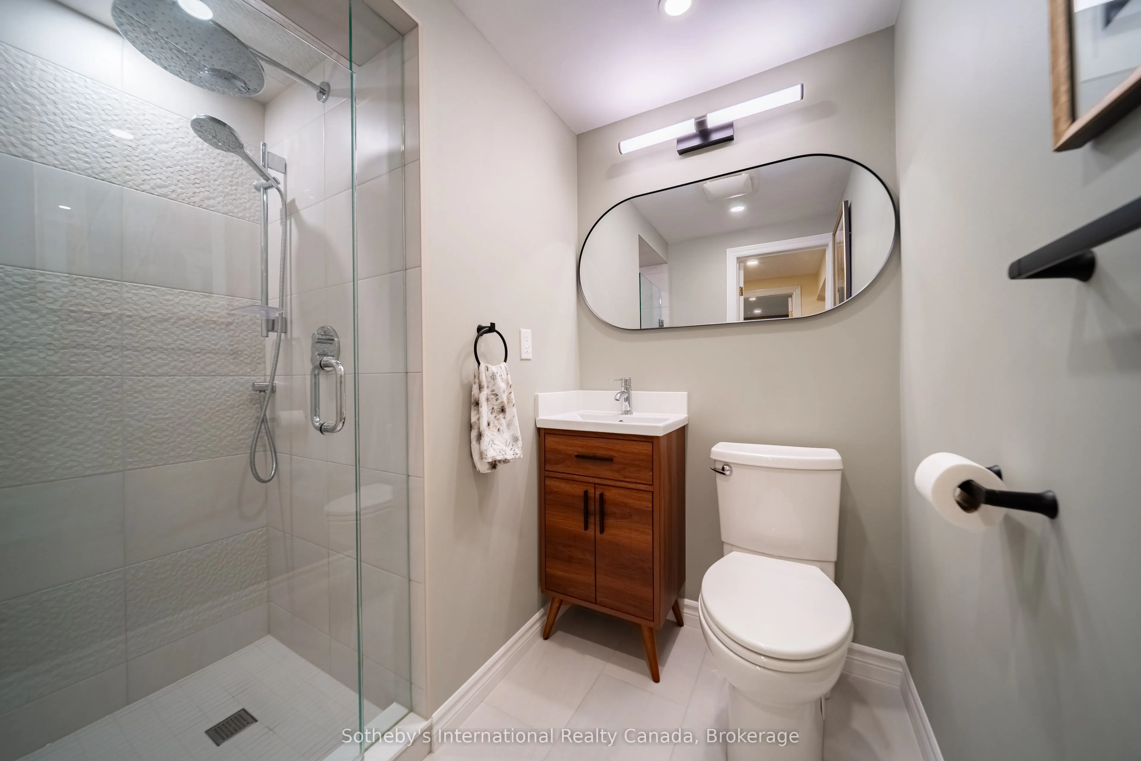 885 Fletcher Valley Crescent