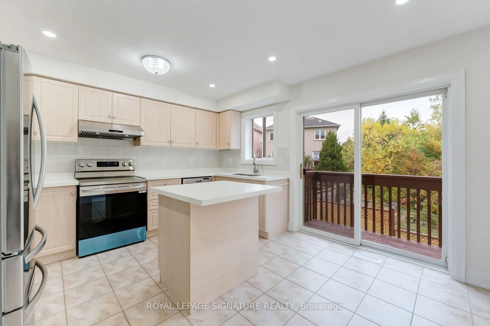 38 Charleswood Circle