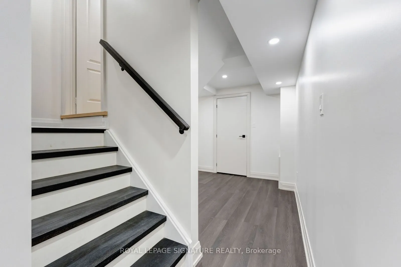 38 Charleswood Circle