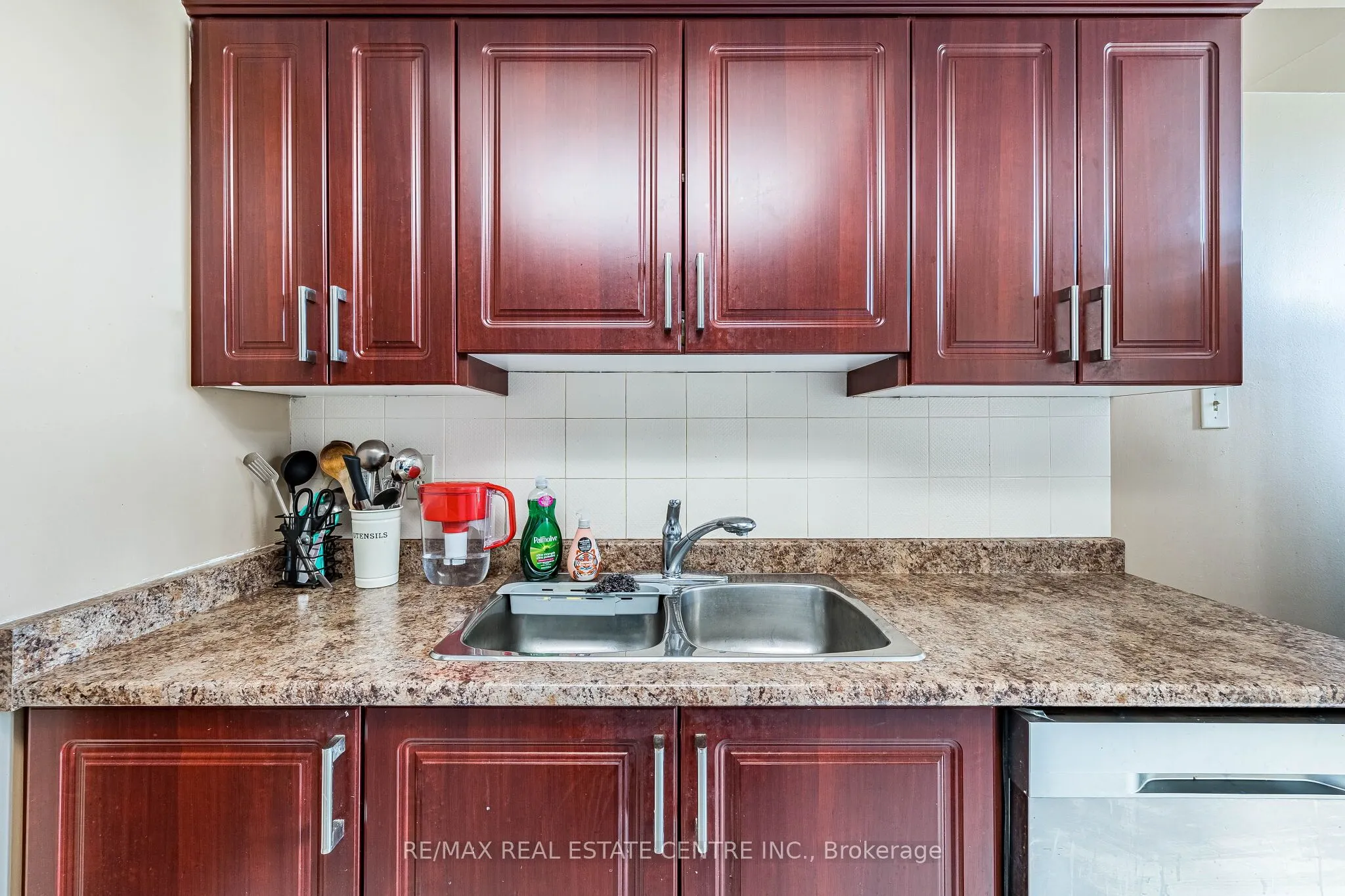 10 Malta Avenue #210