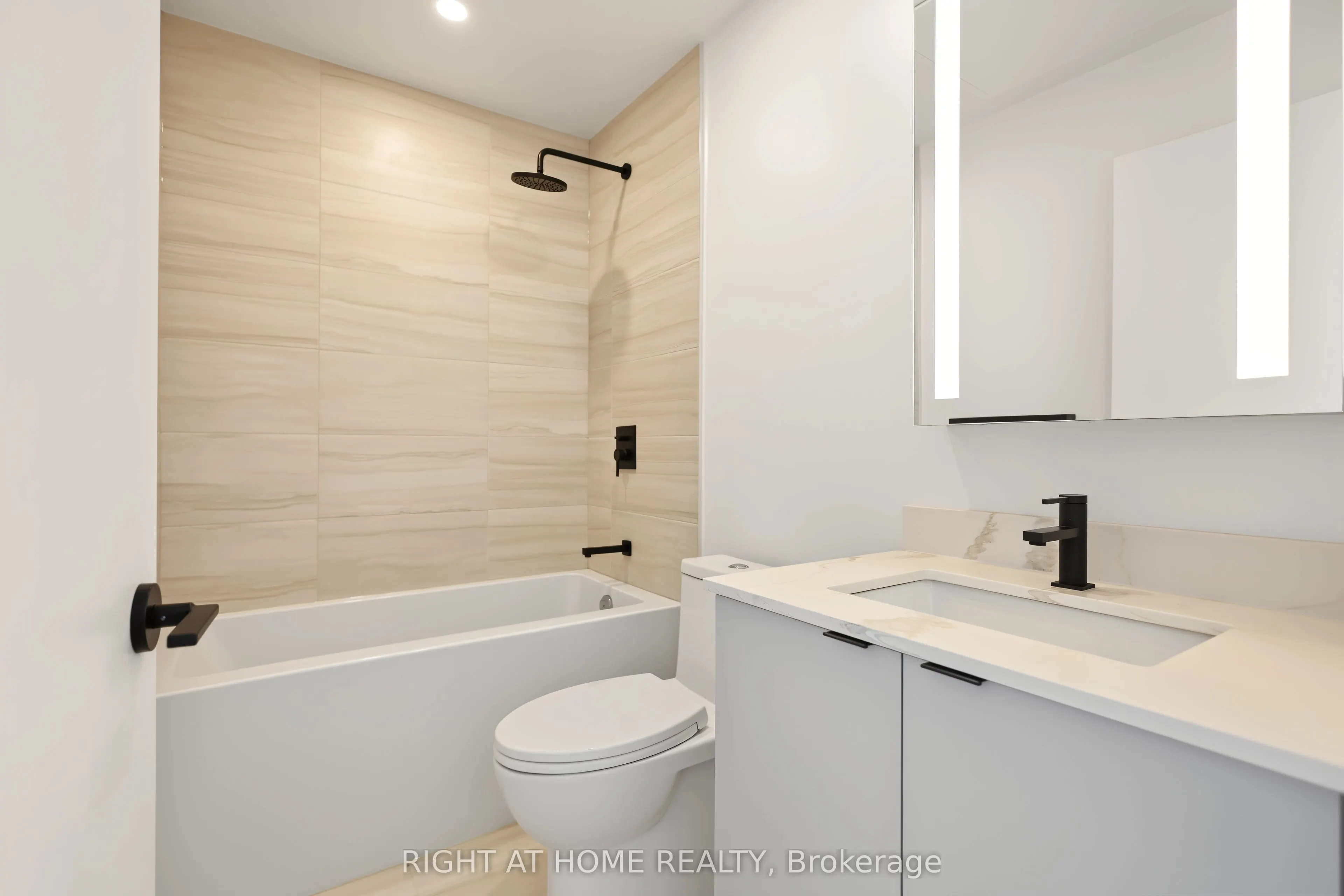 285 Dufferin Street #619