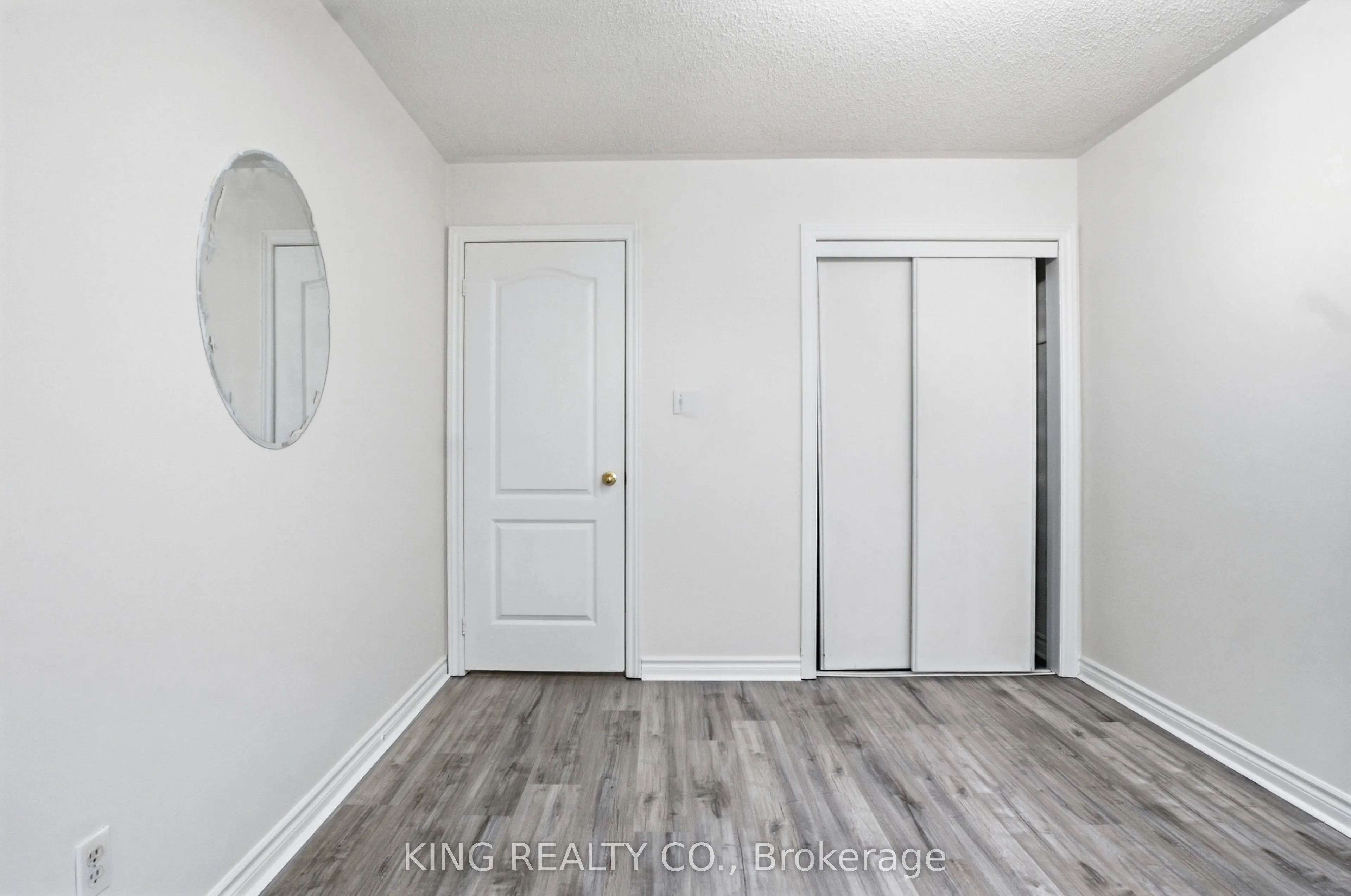 81 Tessler Crescent