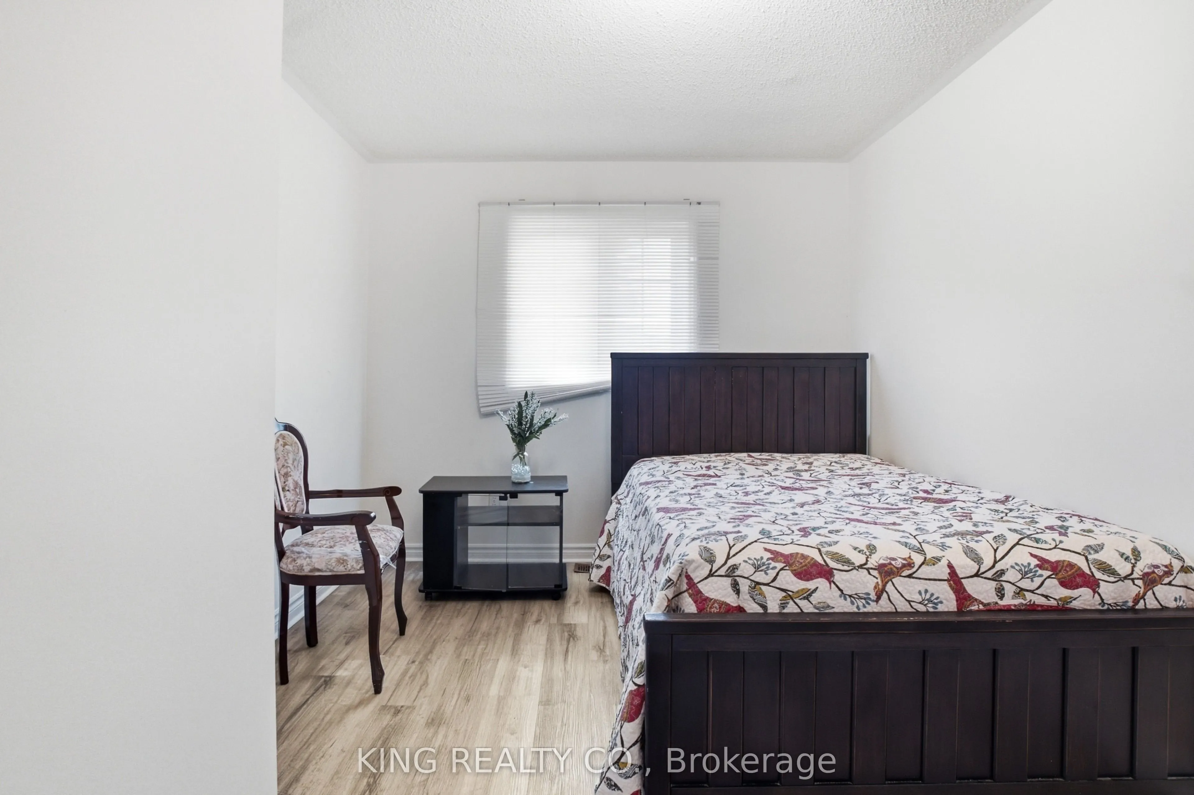 81 Tessler Crescent