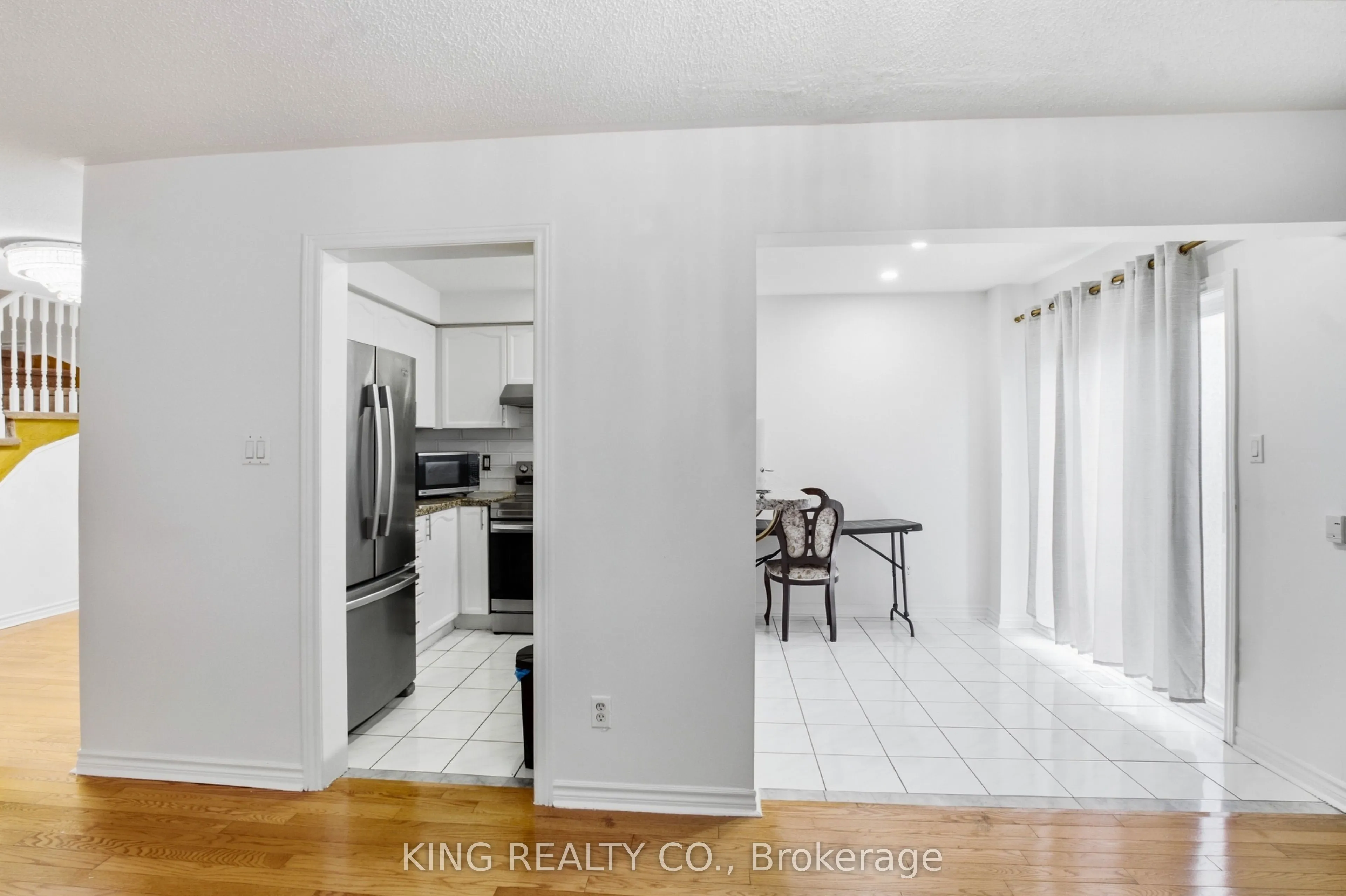 81 Tessler Crescent