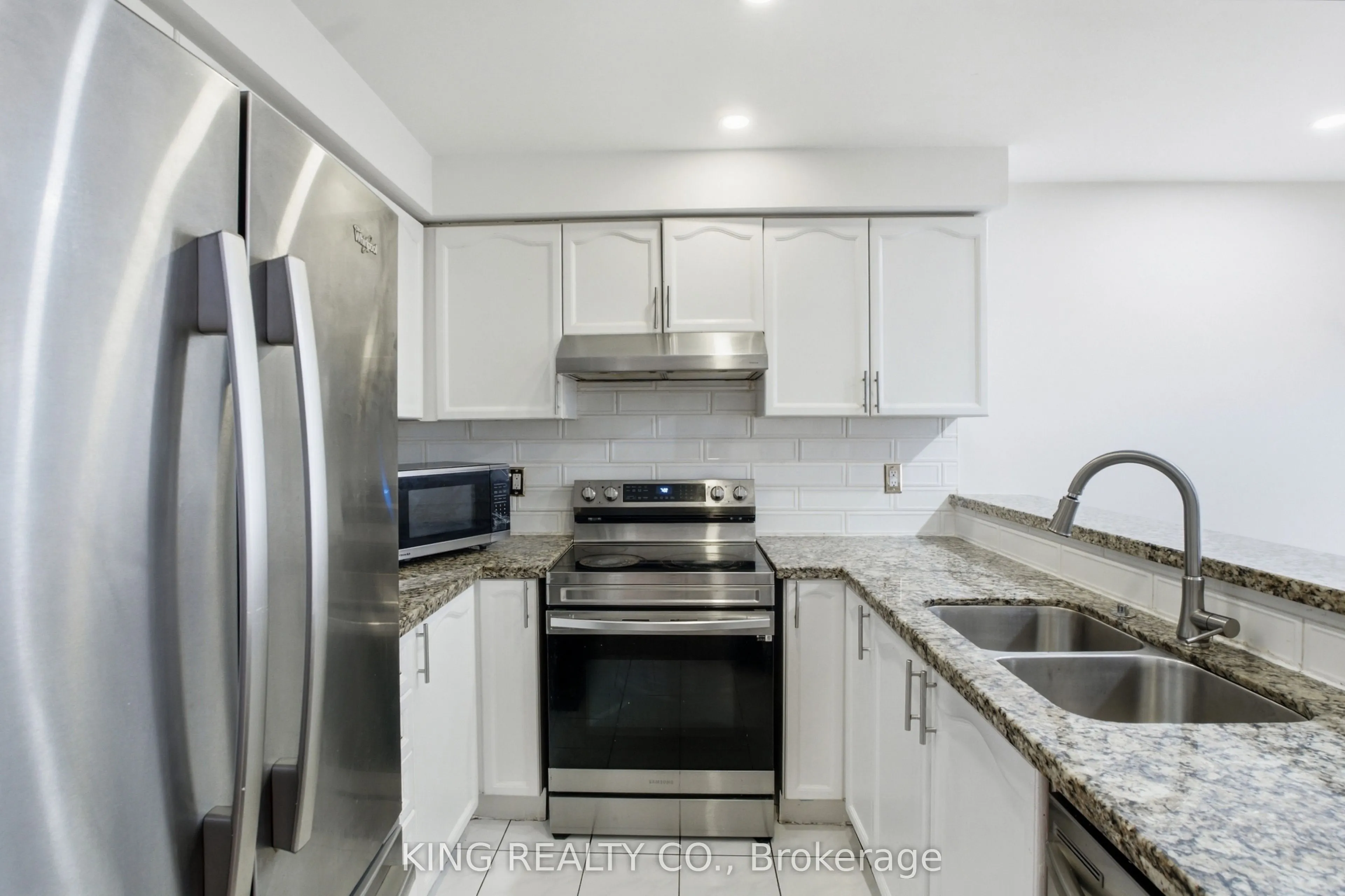 81 Tessler Crescent