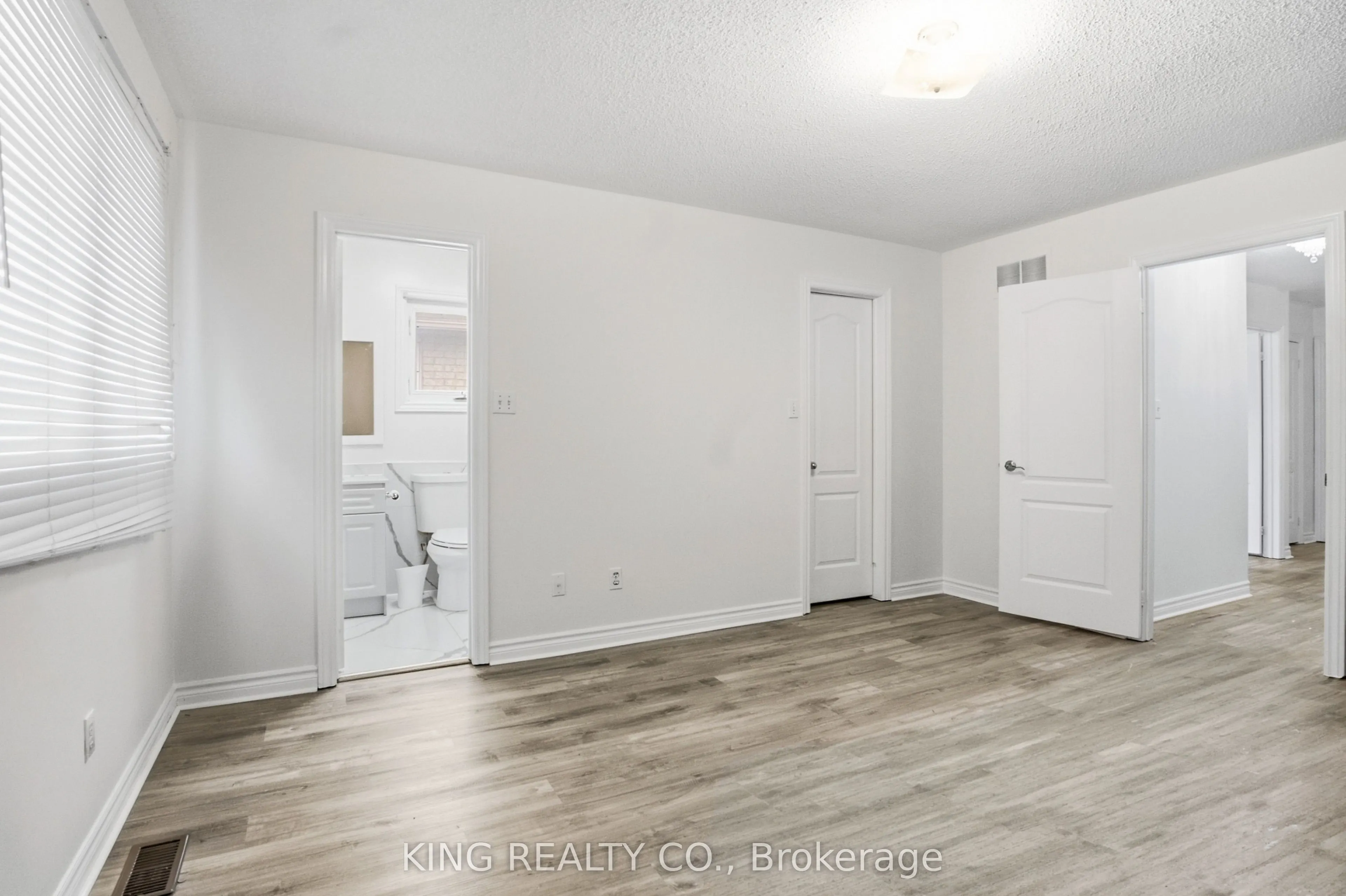 81 Tessler Crescent