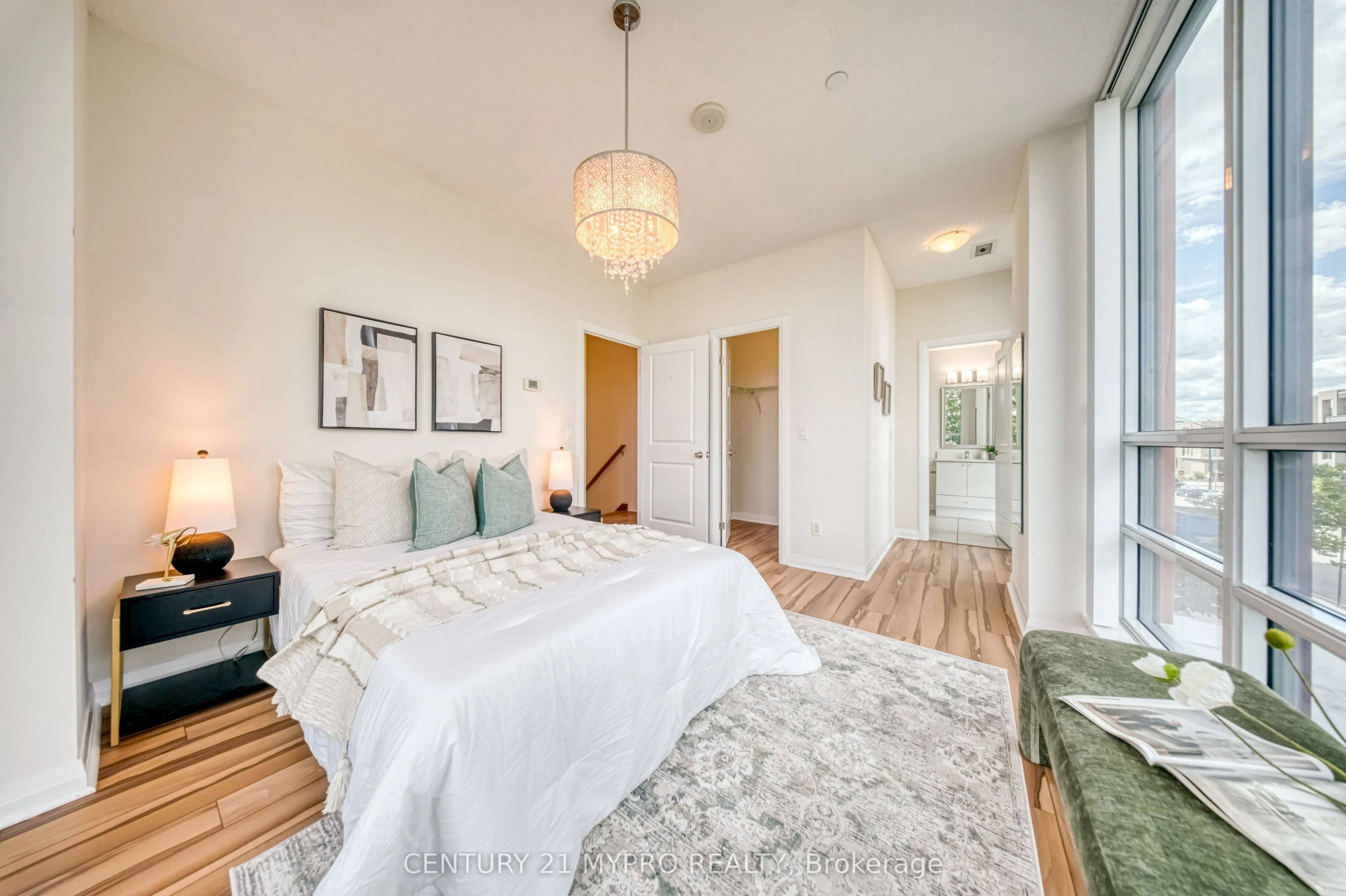 55 Eglinton Avenue W #103