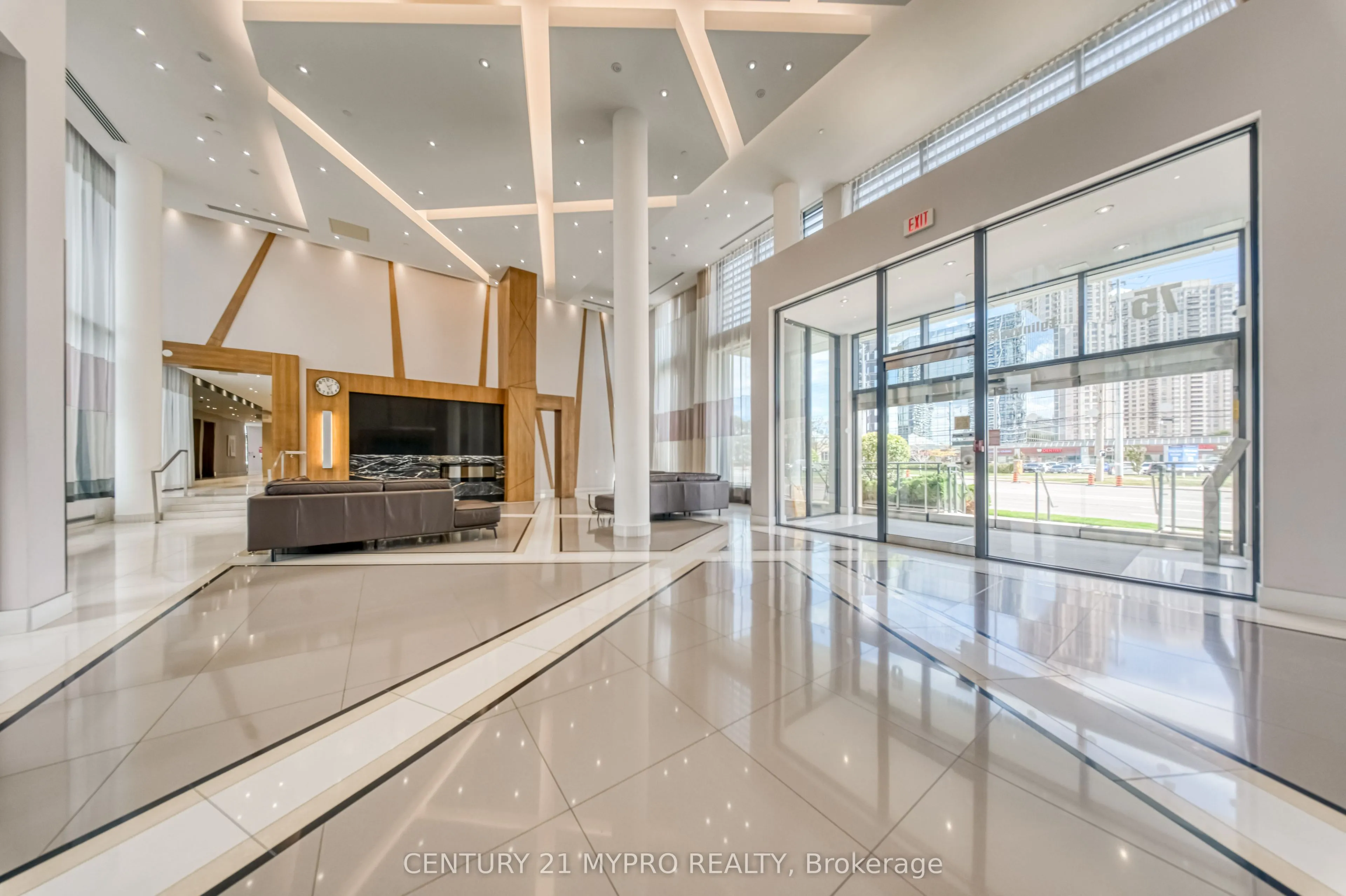 55 Eglinton Avenue W #103
