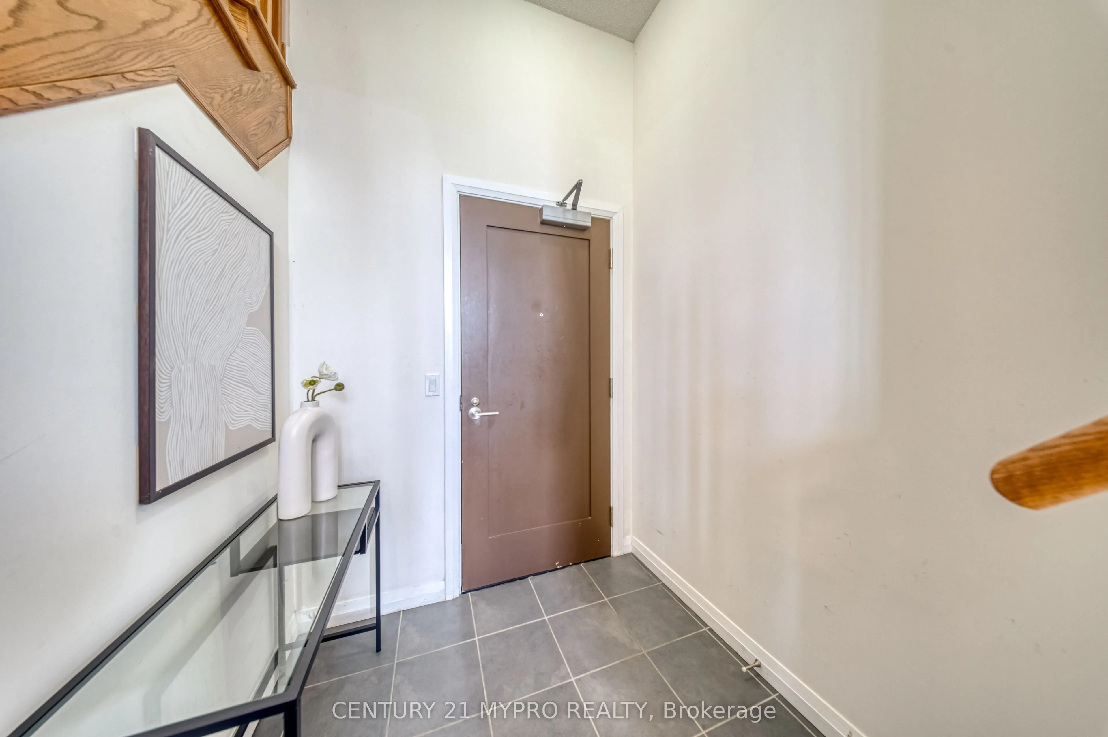 55 Eglinton Avenue W #103