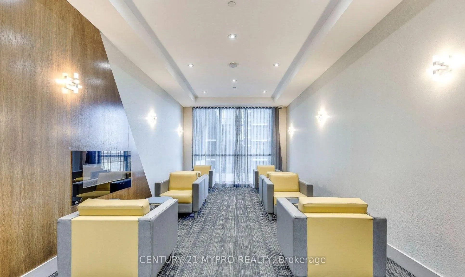 55 Eglinton Avenue W #103
