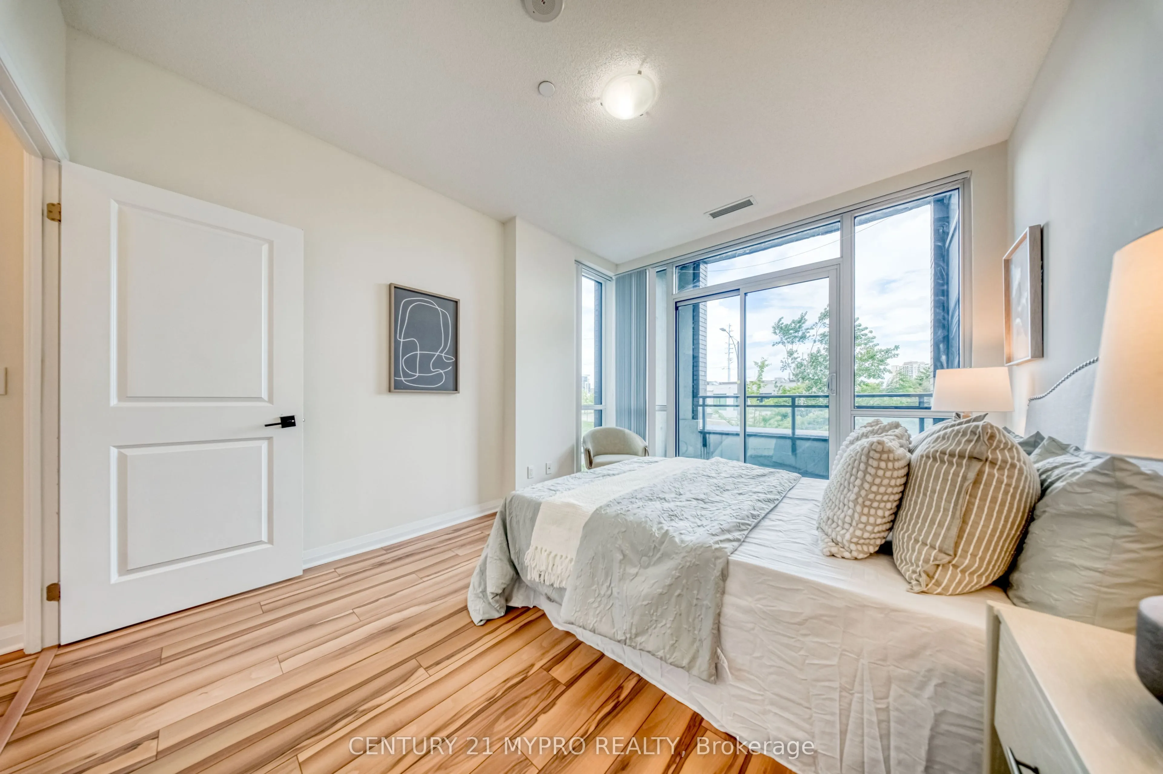 55 Eglinton Avenue W #103