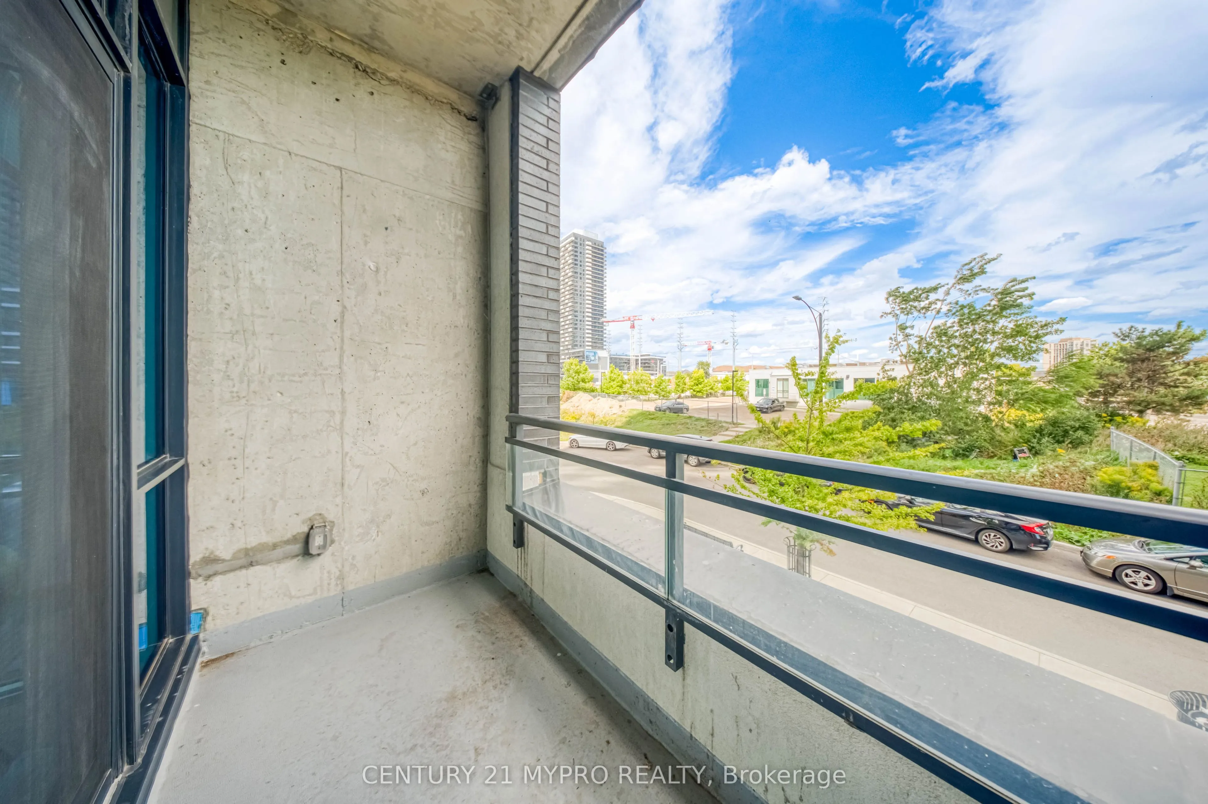 55 Eglinton Avenue W #103