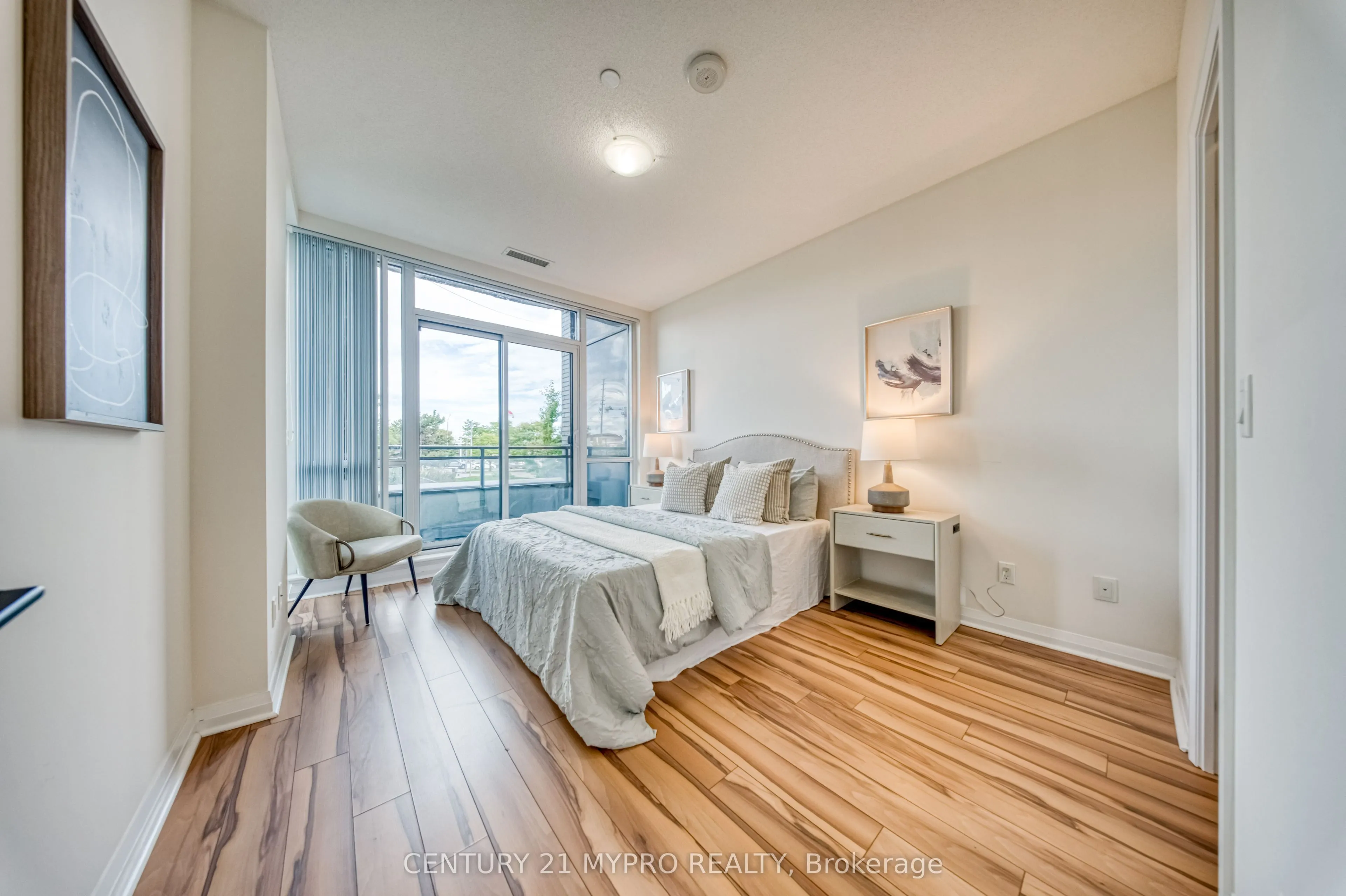 55 Eglinton Avenue W #103