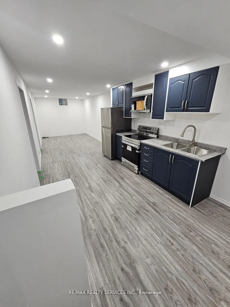 9033 Derry Road #15