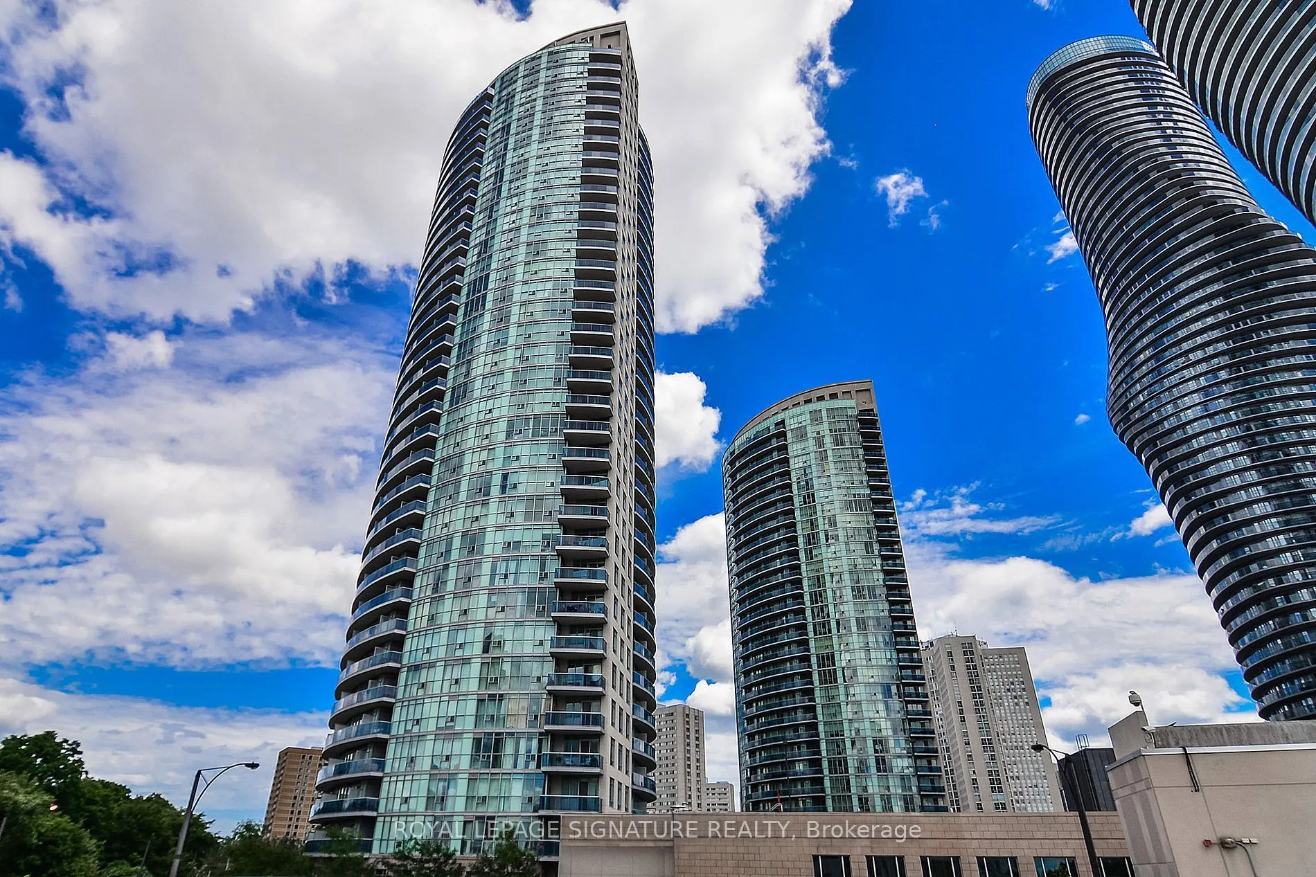 80 Absolute Avenue #2205