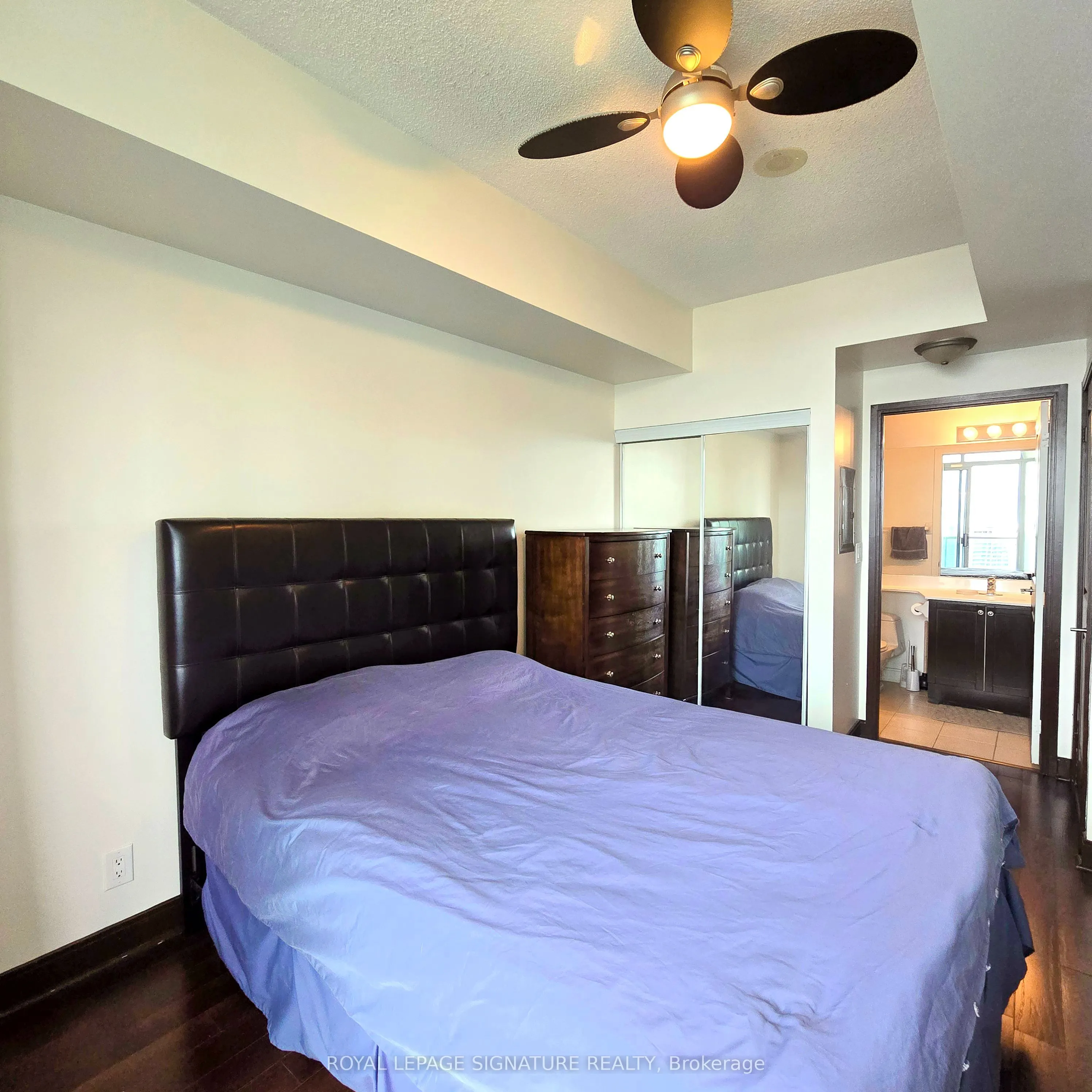 80 Absolute Avenue #2205