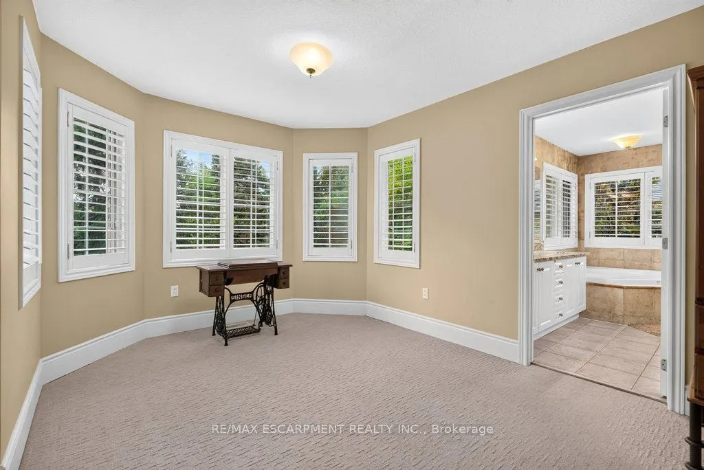 4278 Clubview Drive