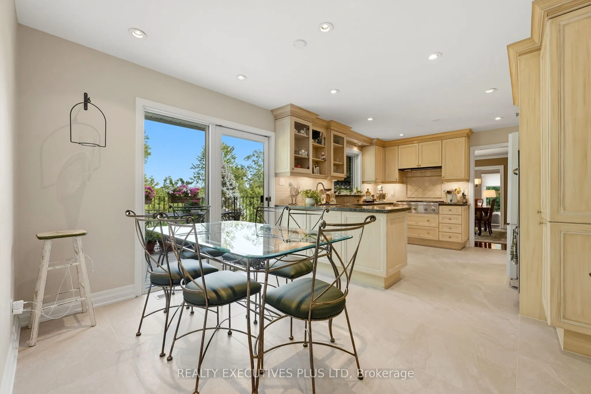 691 Nautalex Court